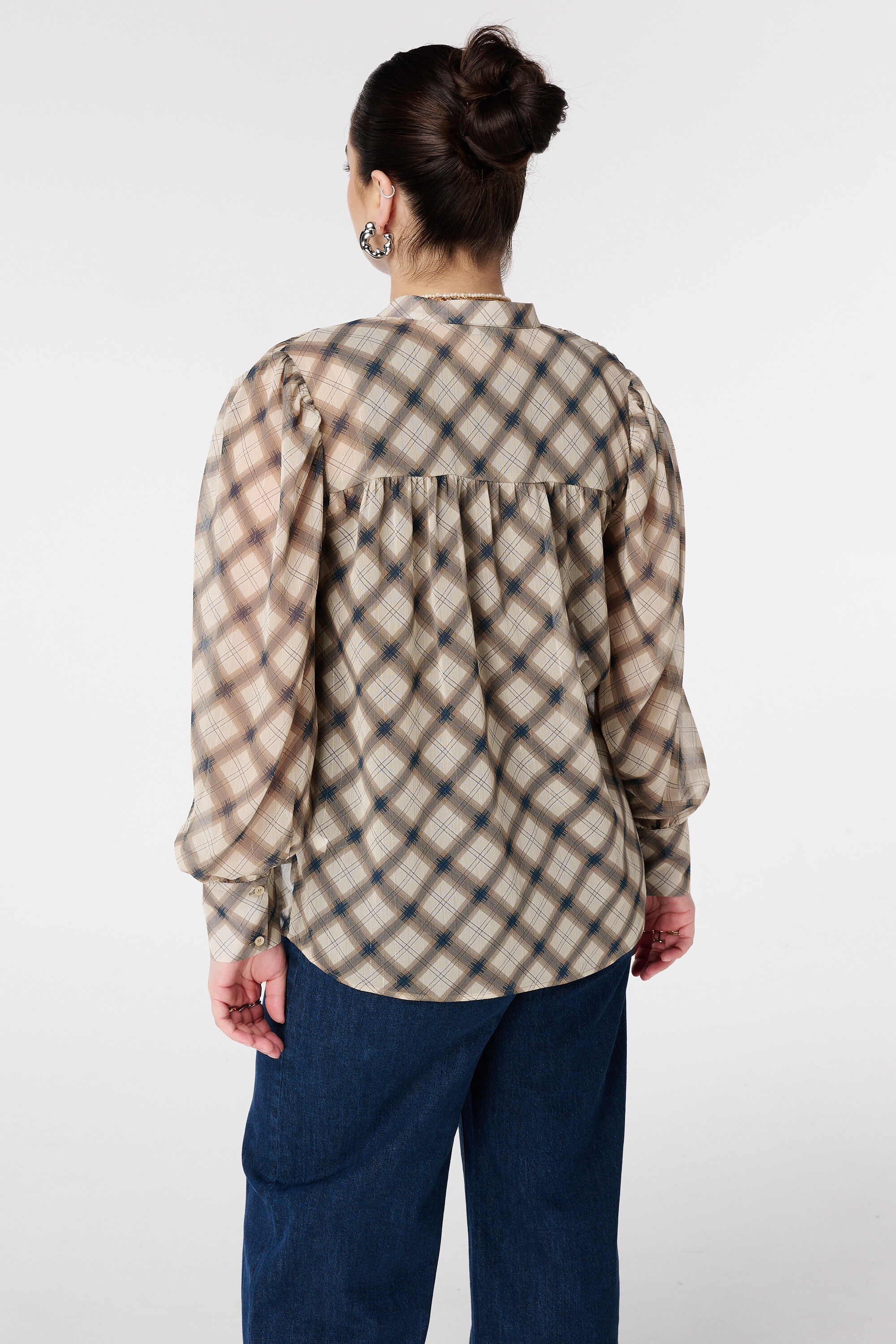 Blouse &agrave; carreaux tendance image number 3