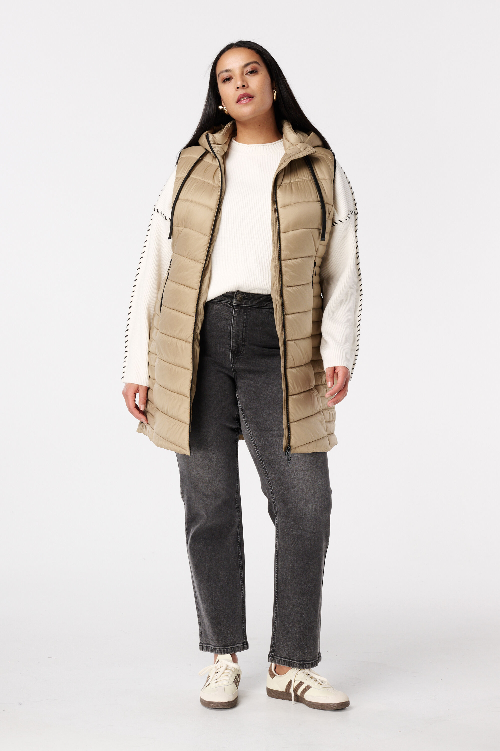 Long gilet sans manches avec capuche