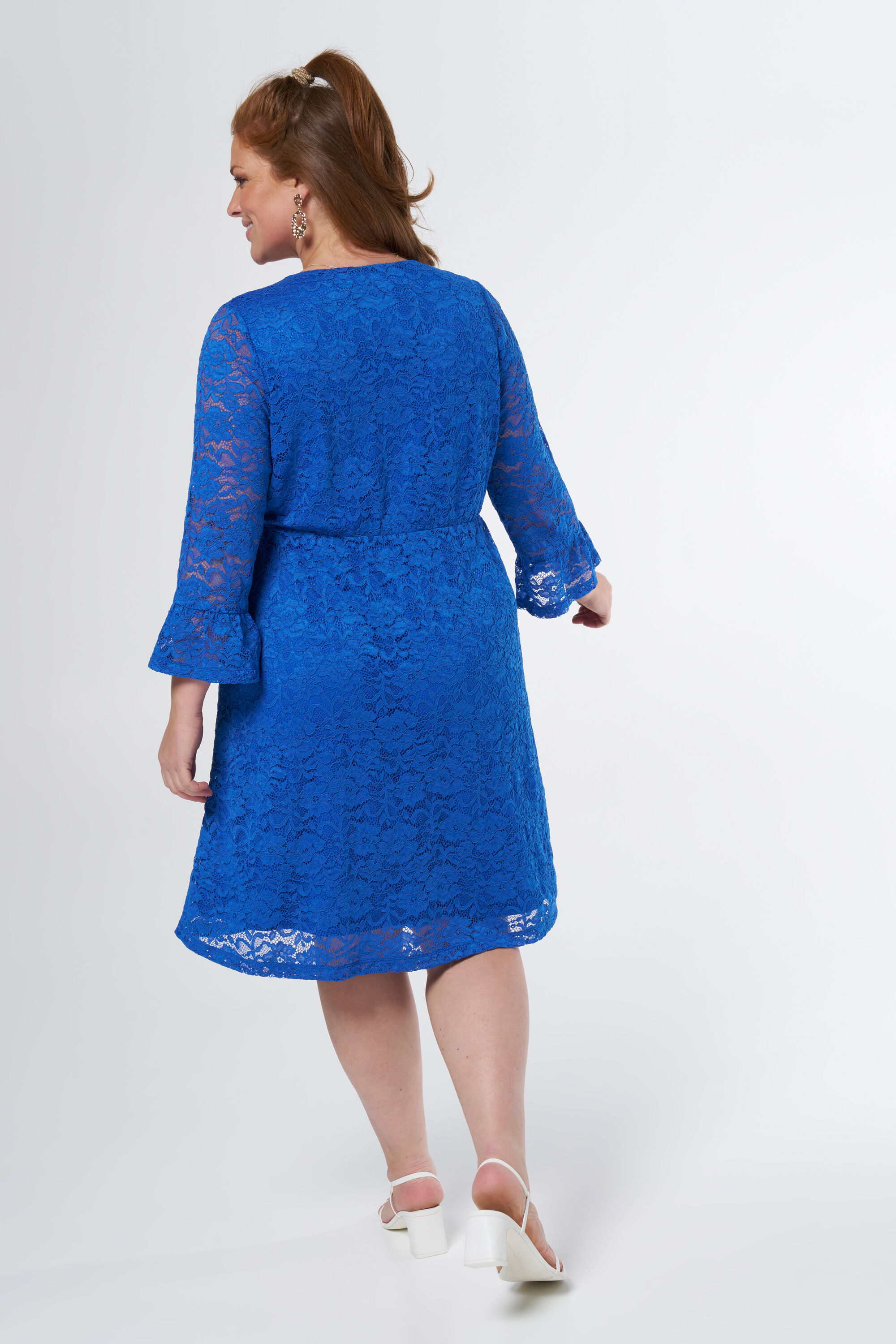 Robe midi en dentelle