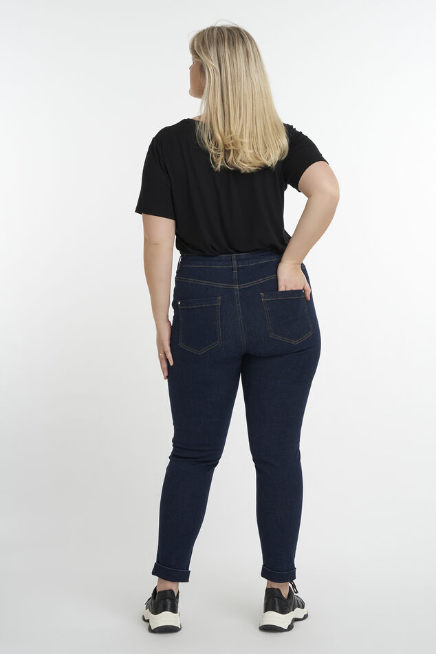 Jeans au décor boutonné image number 3