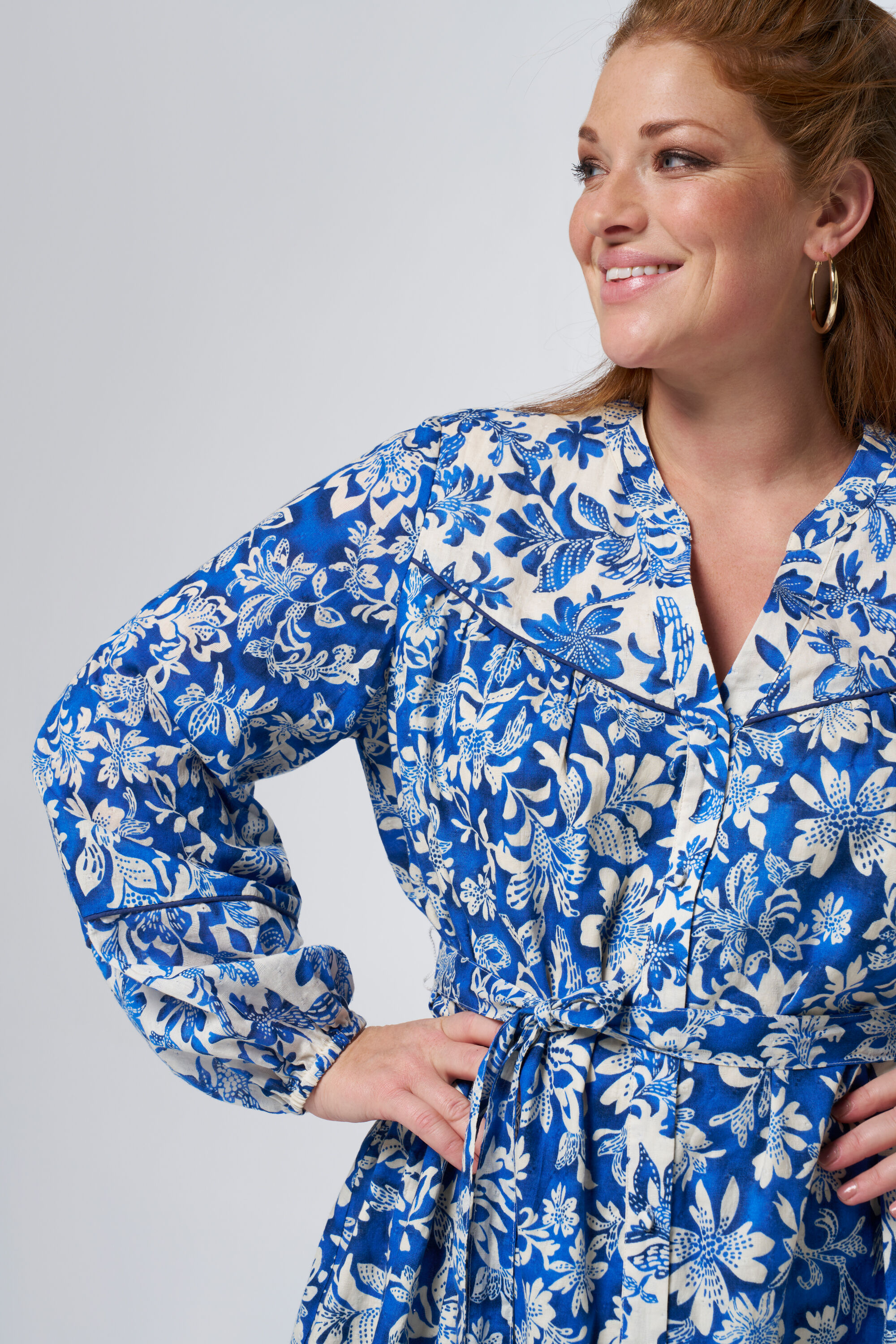 Robe avec imprim&eacute; et ceinture  image number 4