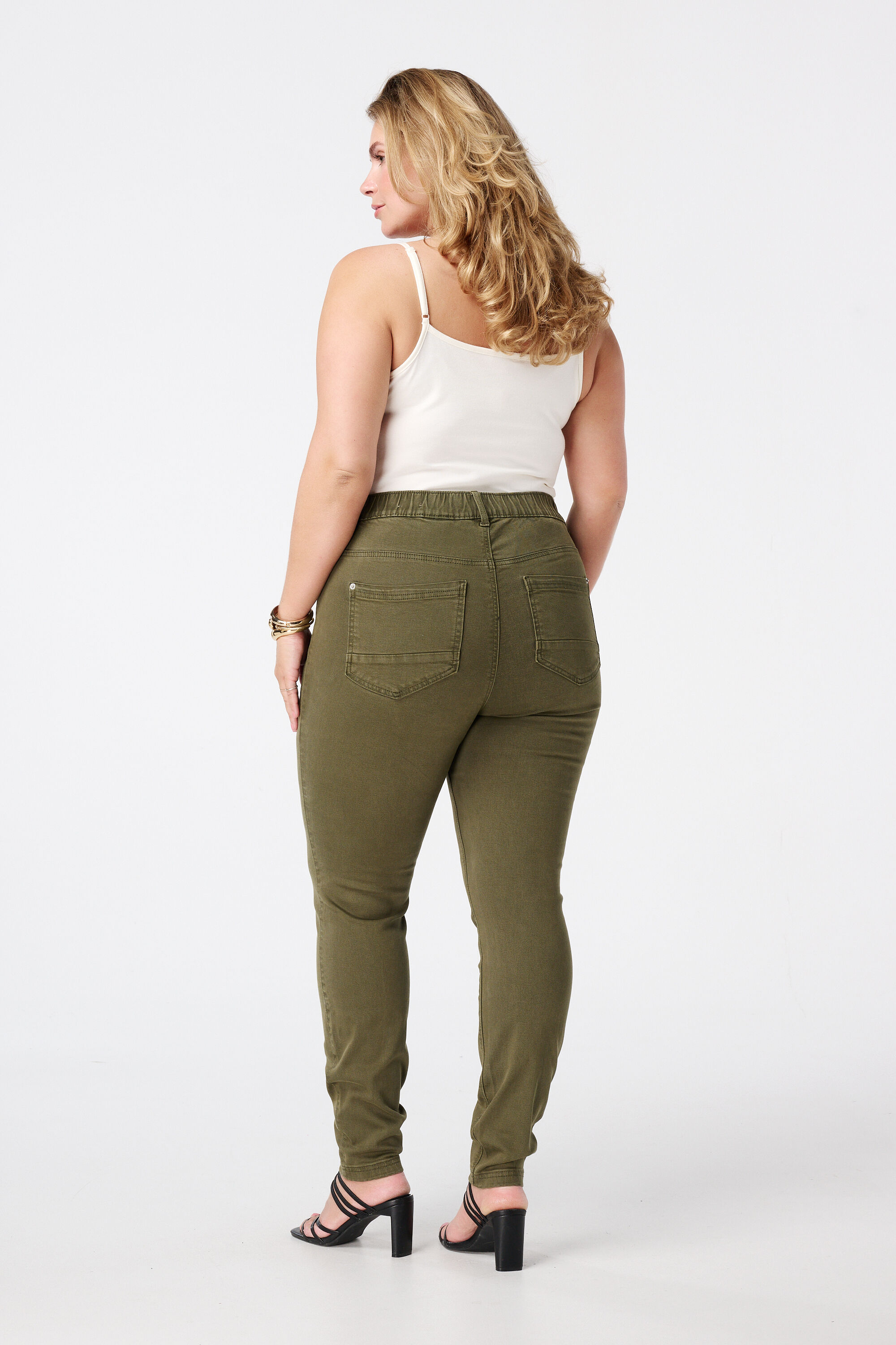 Tregging avec un look denim image number 3