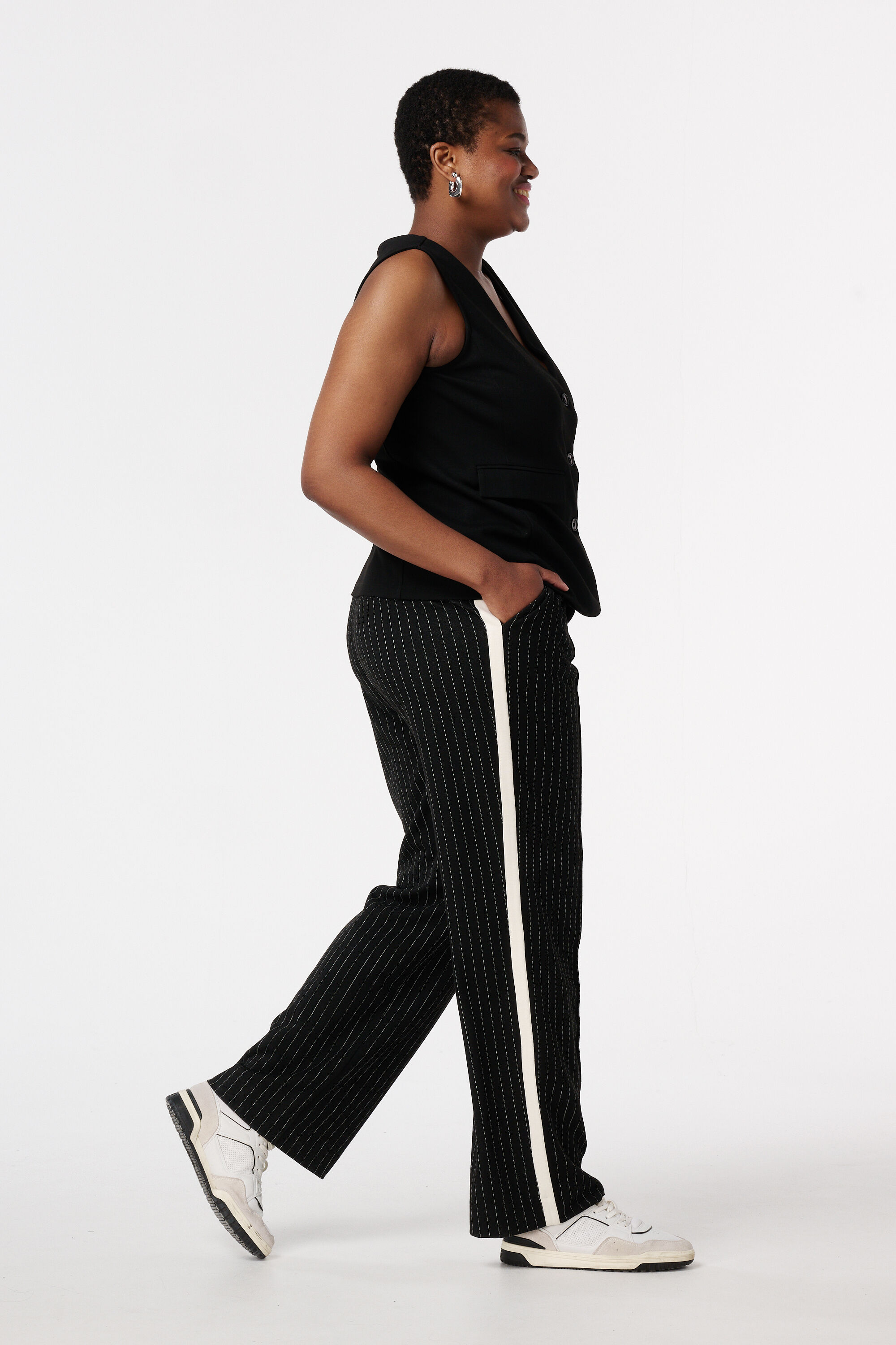 Pantalon &agrave; rayures image number 3