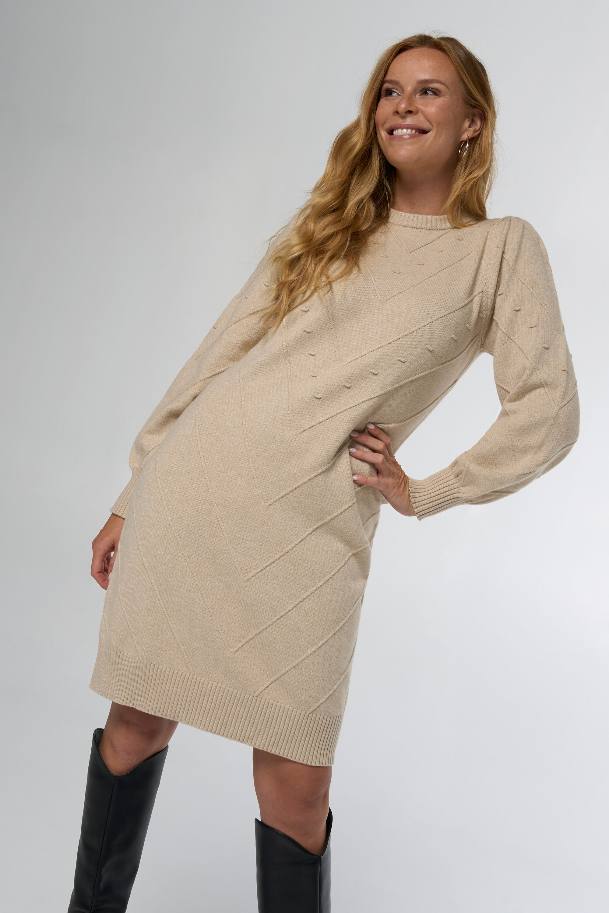 Robe en maille image number 5