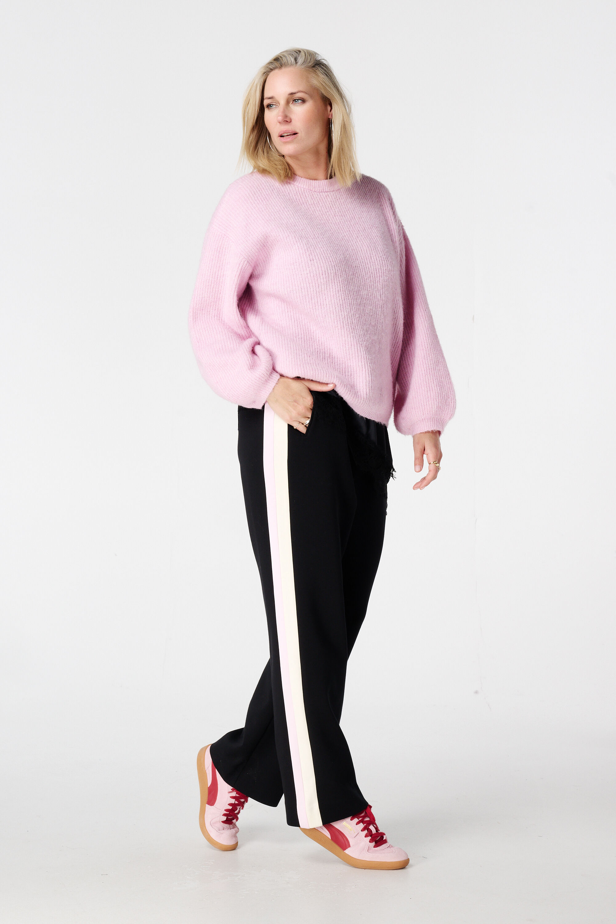 Pantalon avec bande lat&eacute;rale image number 6