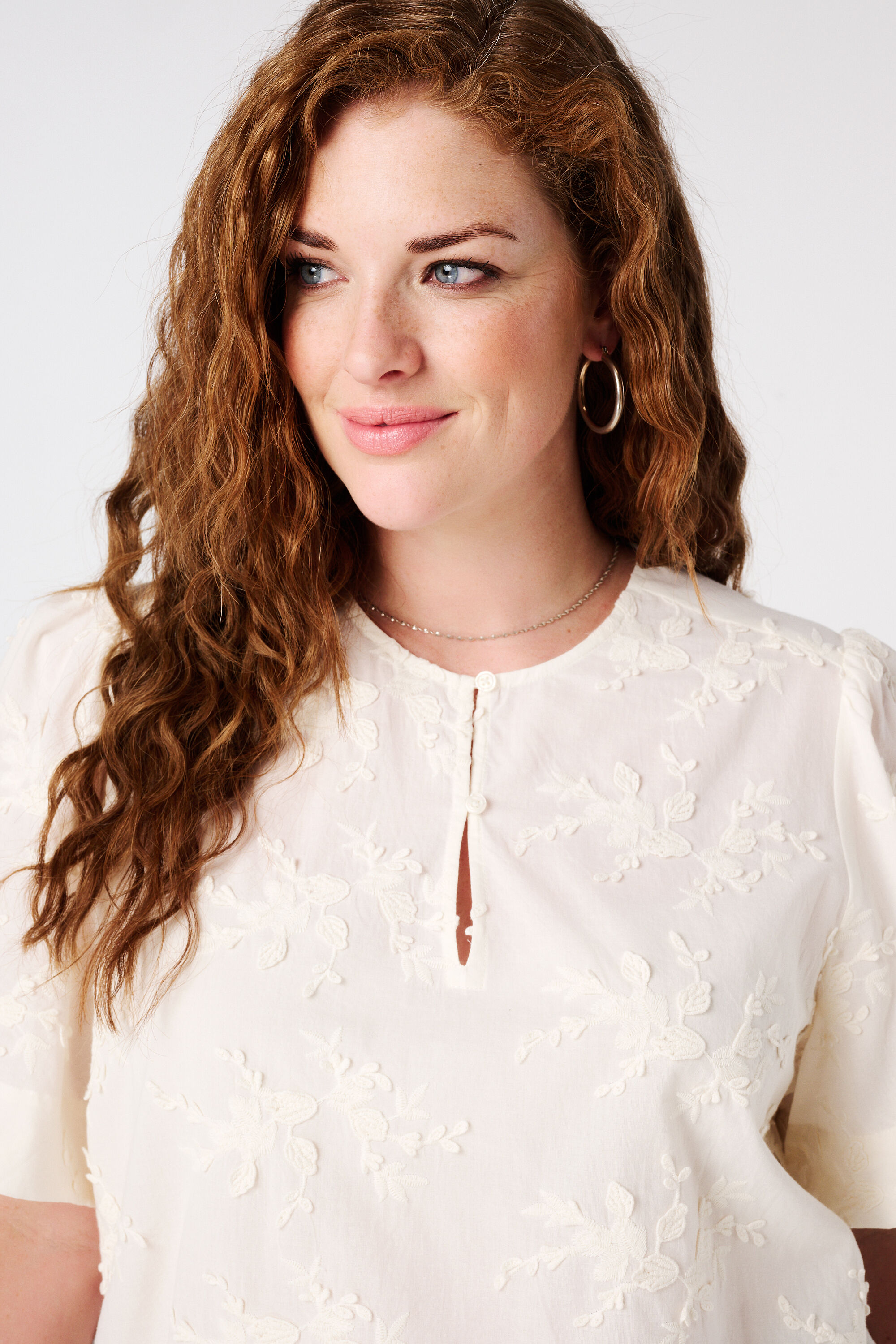 Haut &agrave; col rond image number 4