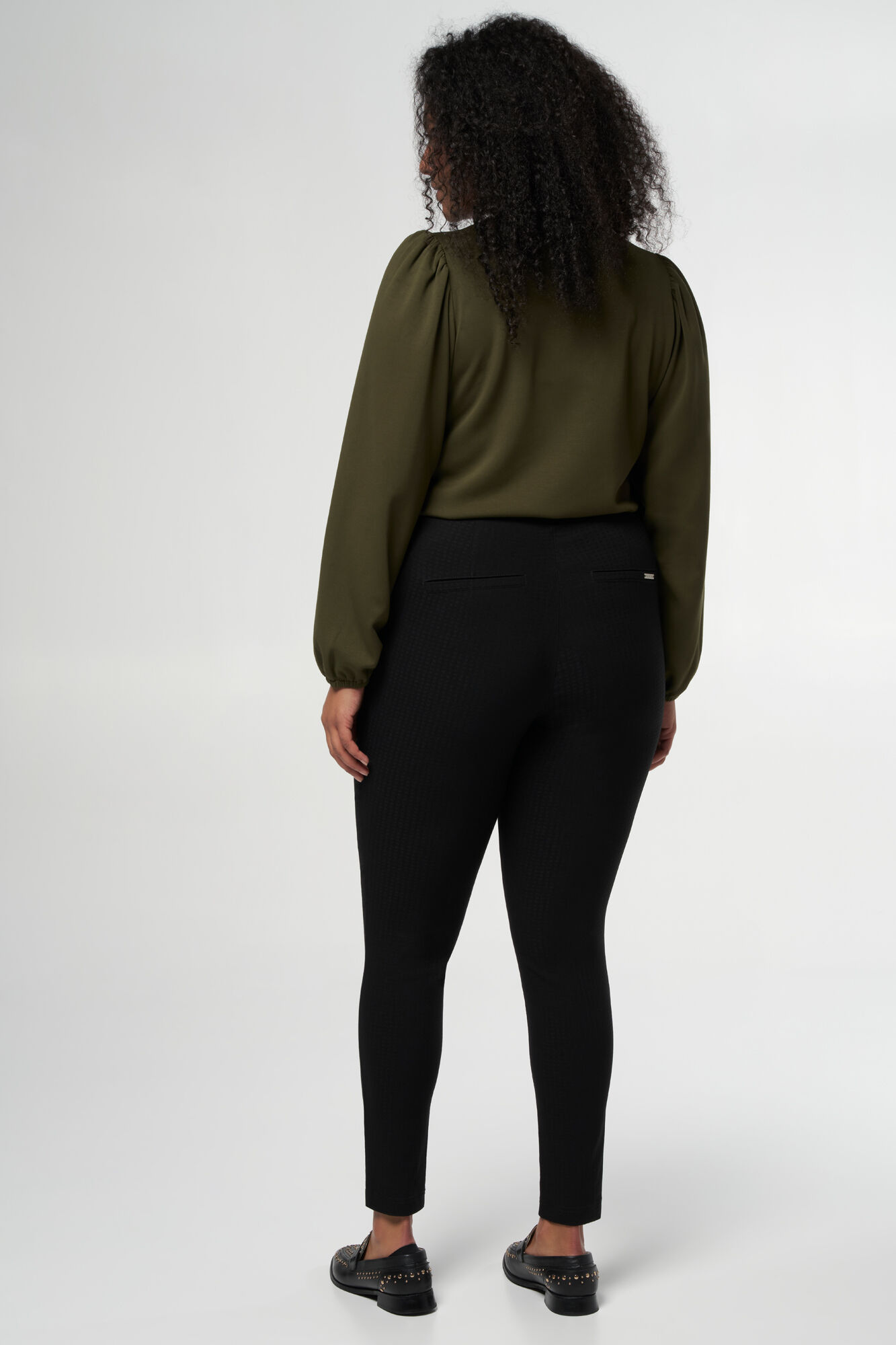 Tregging avec structure dans le tissu image number 3