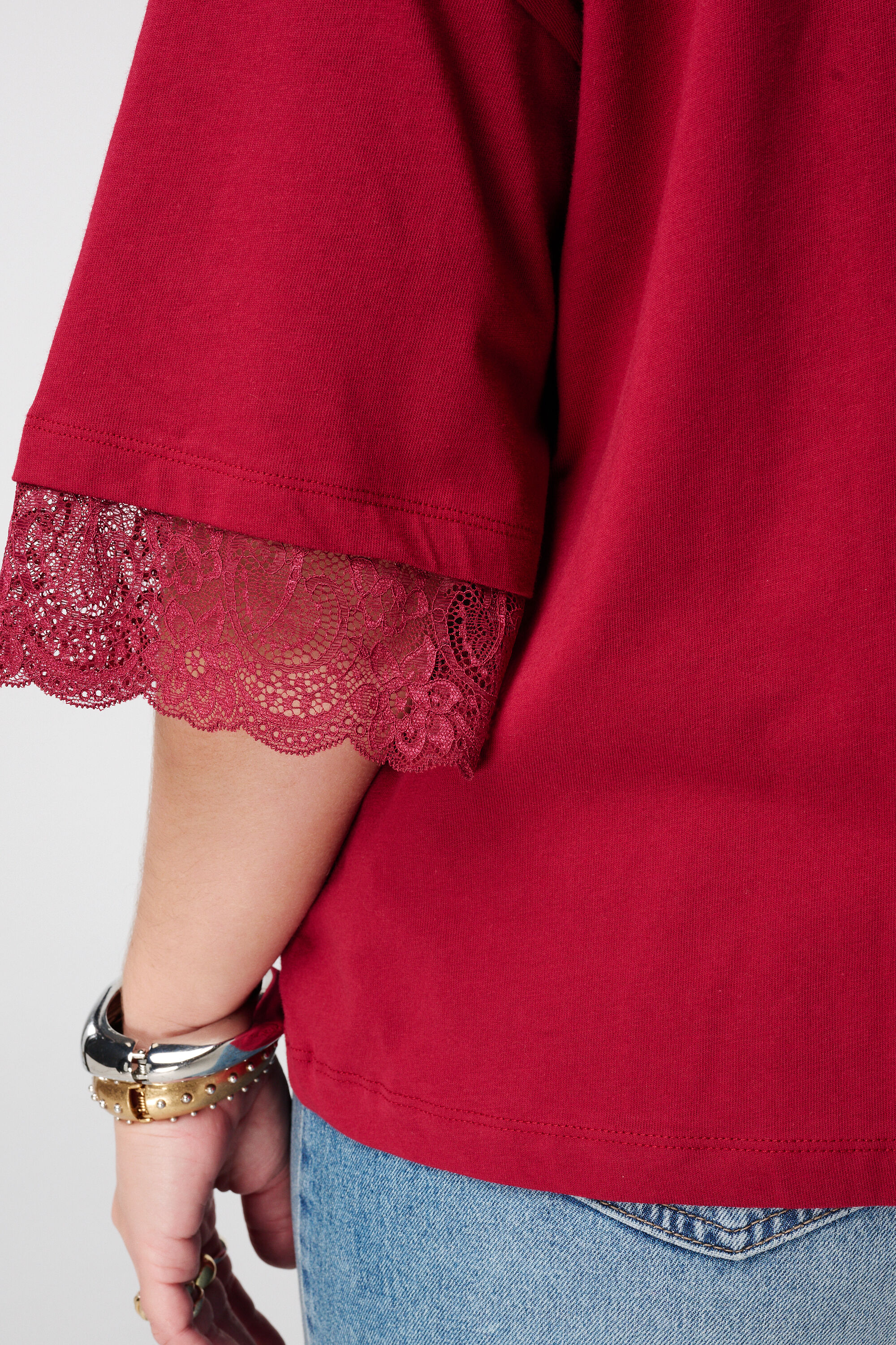 T-shirt avec d&eacute;tails en dentelle image number 6