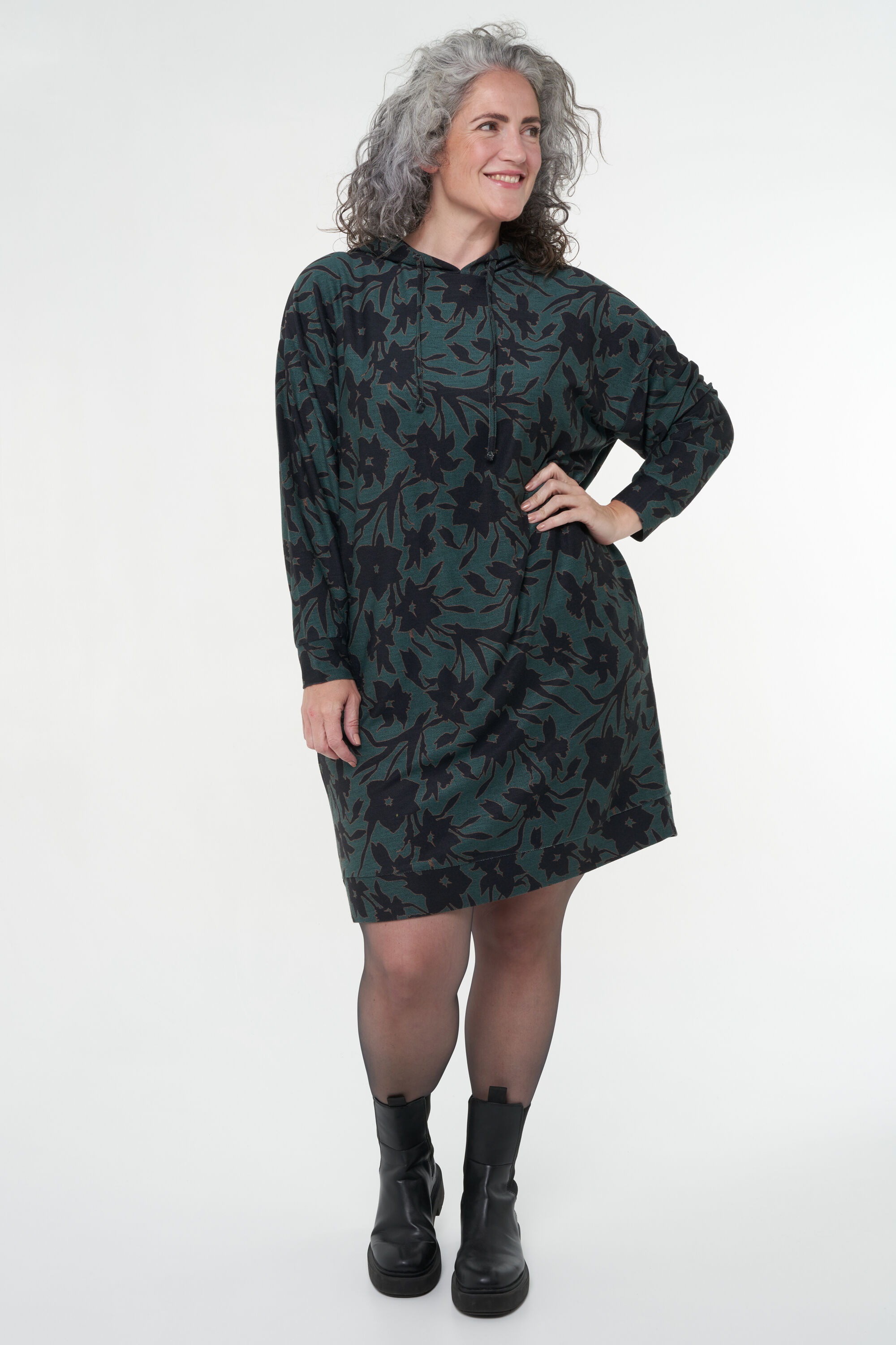 Robe-sweat &agrave; capuche image number 6