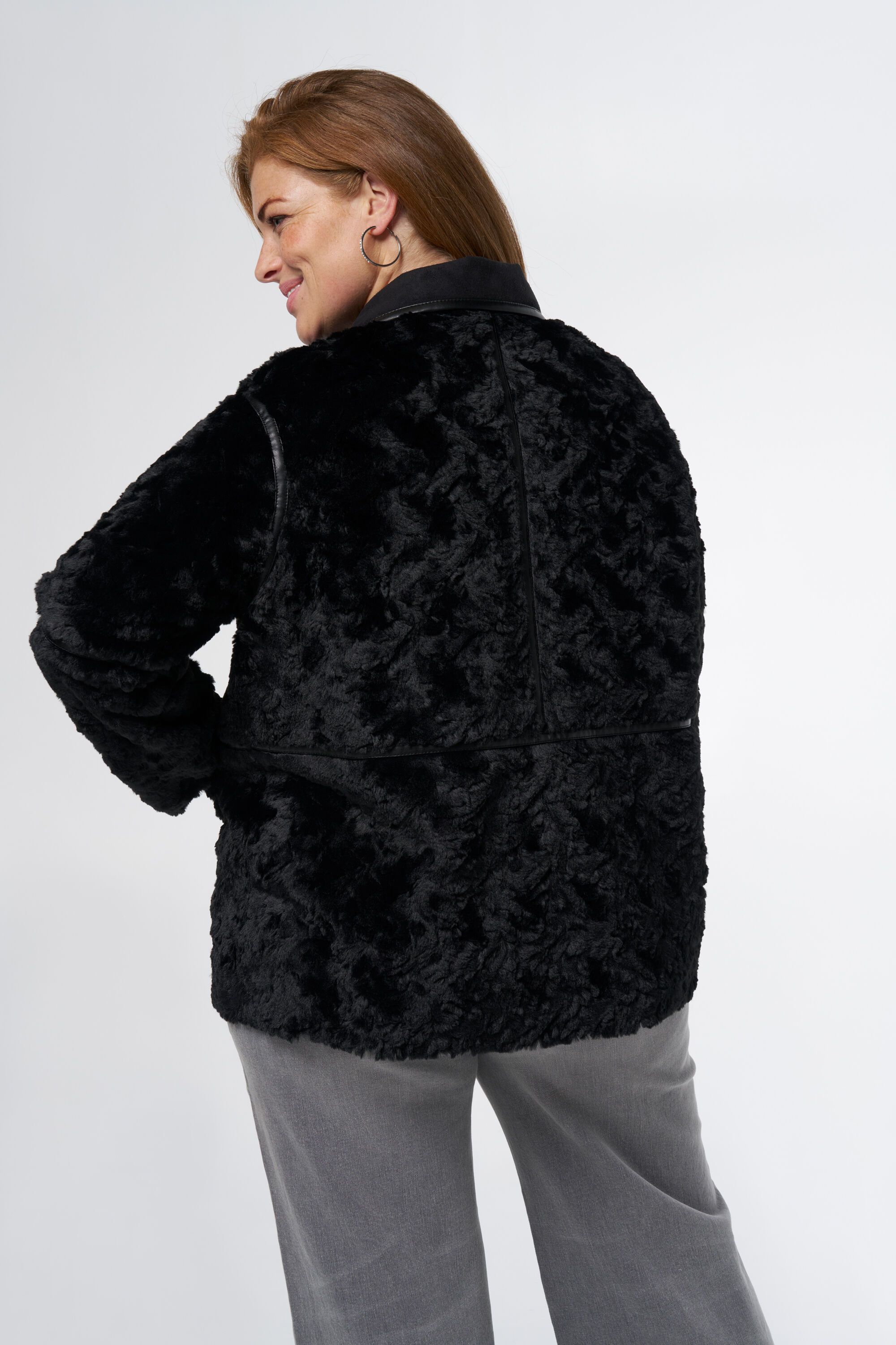 Manteau en fausse fourrure image number 3