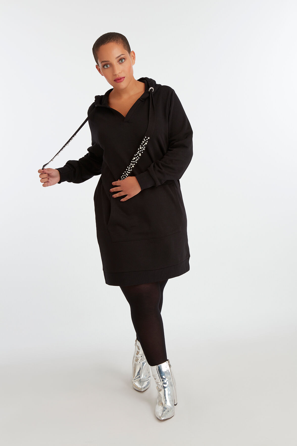 Robe pull image number 3