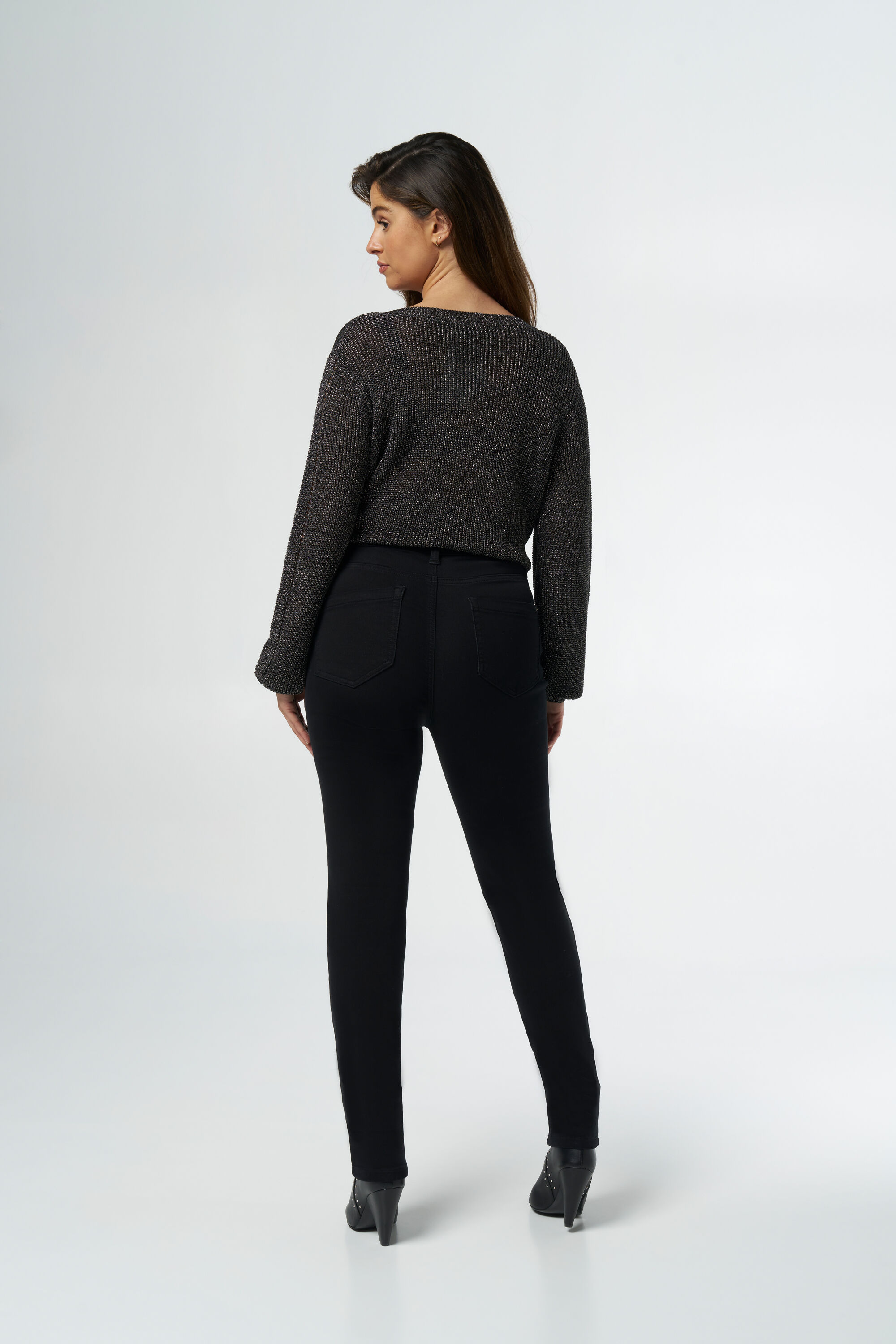 Jean &agrave; jambe fine image number 3