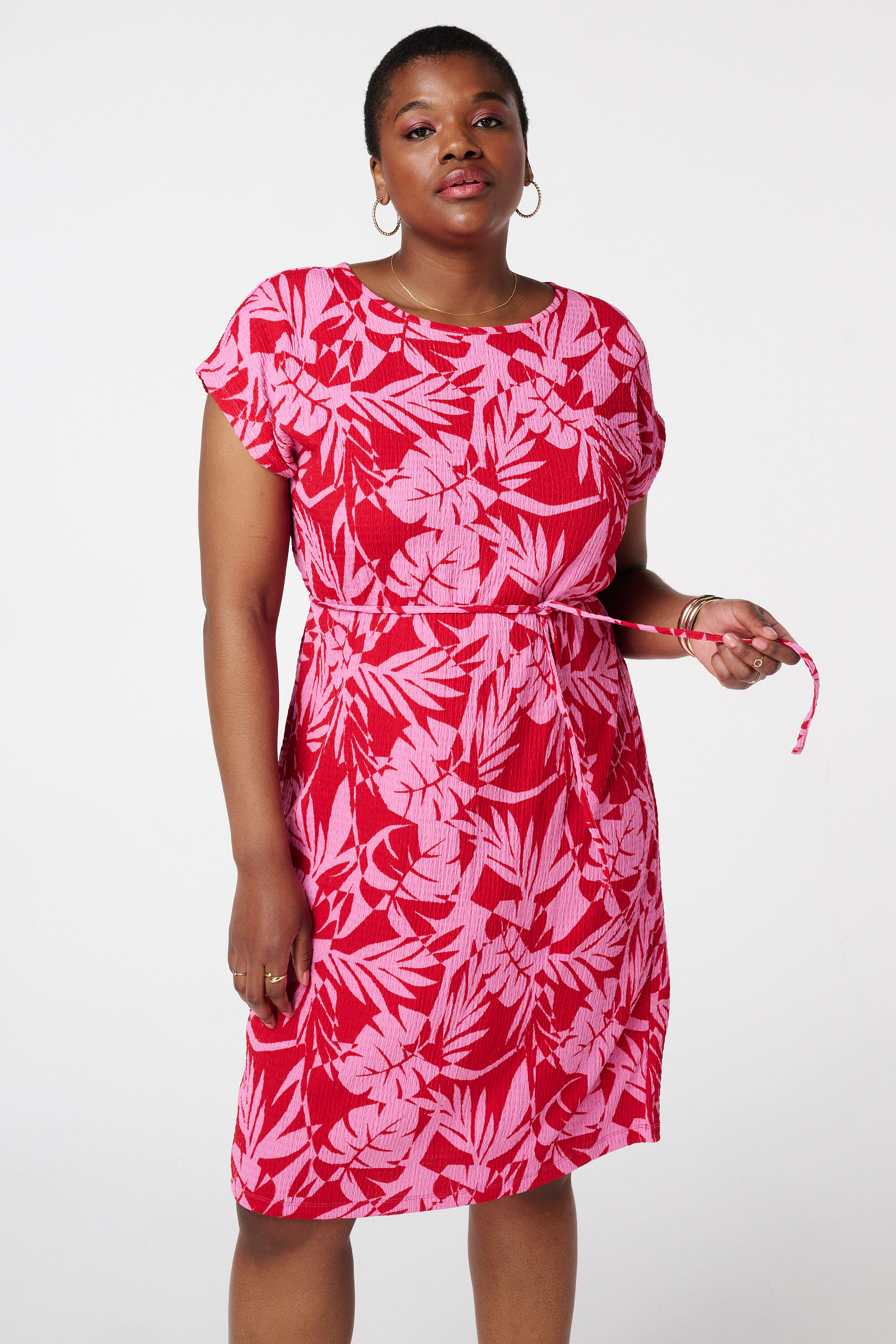 Robe midi imprim&eacute;e avec cordon image number 5