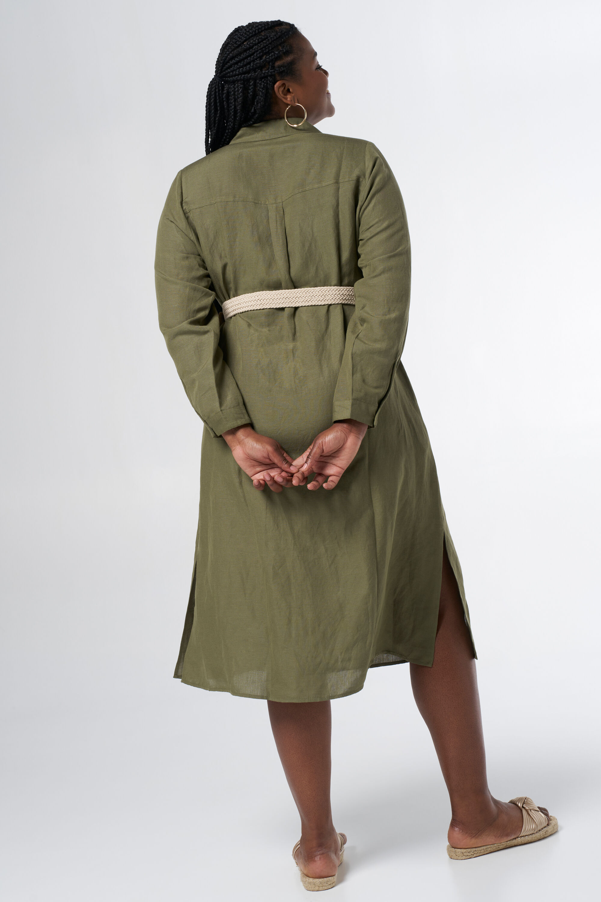 Robe midi en lin avec ceinture image number 3