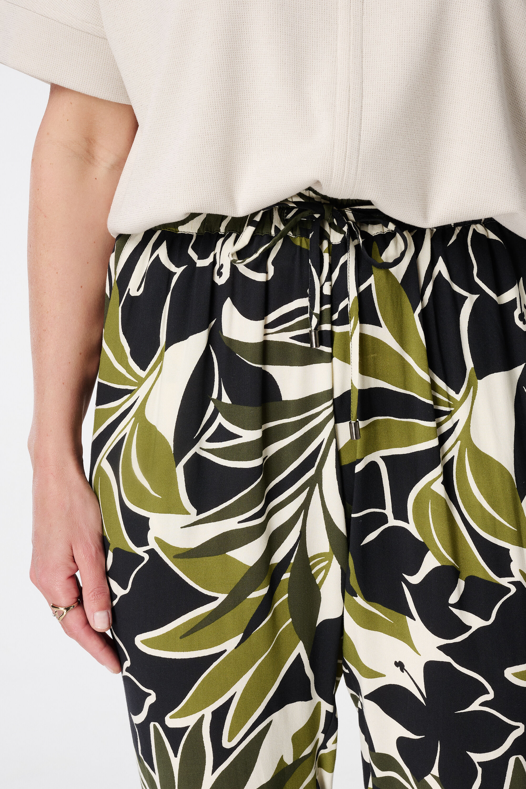 Pantalon straight leg &agrave; imprim&eacute; image number 4