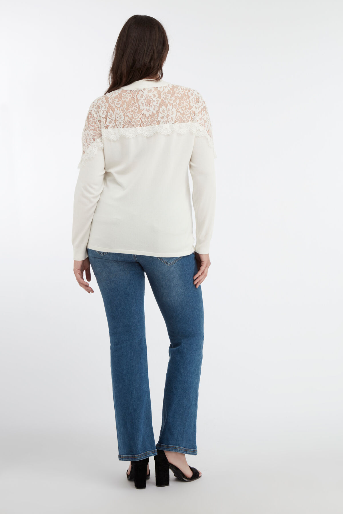Pull avec dentelle image number 3