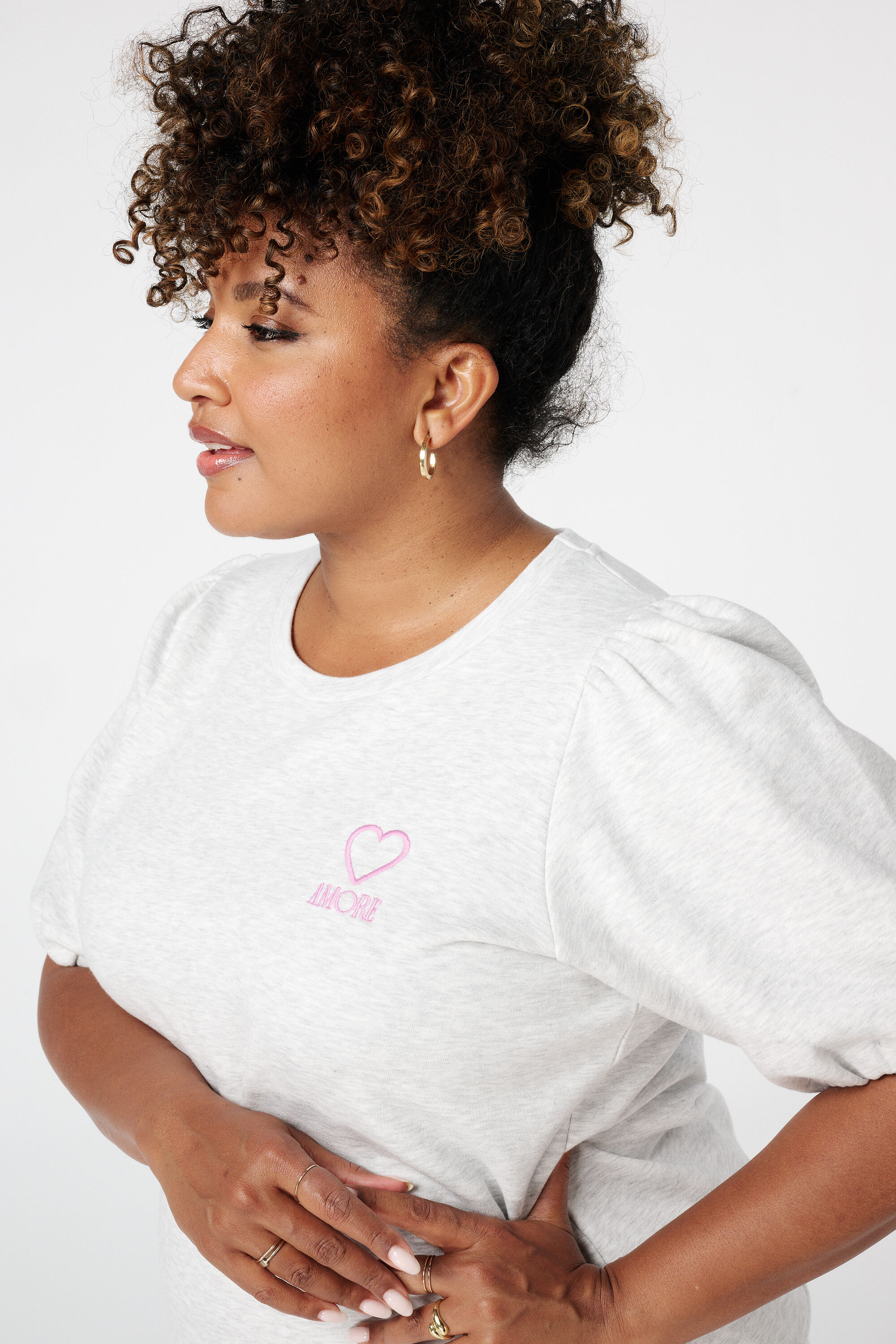 Sweat-shirt avec manches bouffantes image number 4