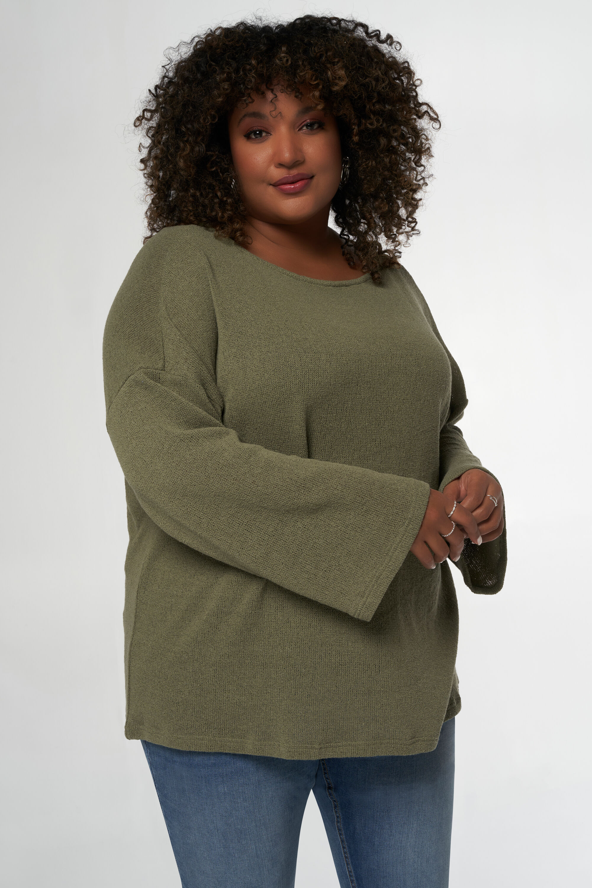 Haut &agrave; manches longues &eacute;vas&eacute;es image number 0