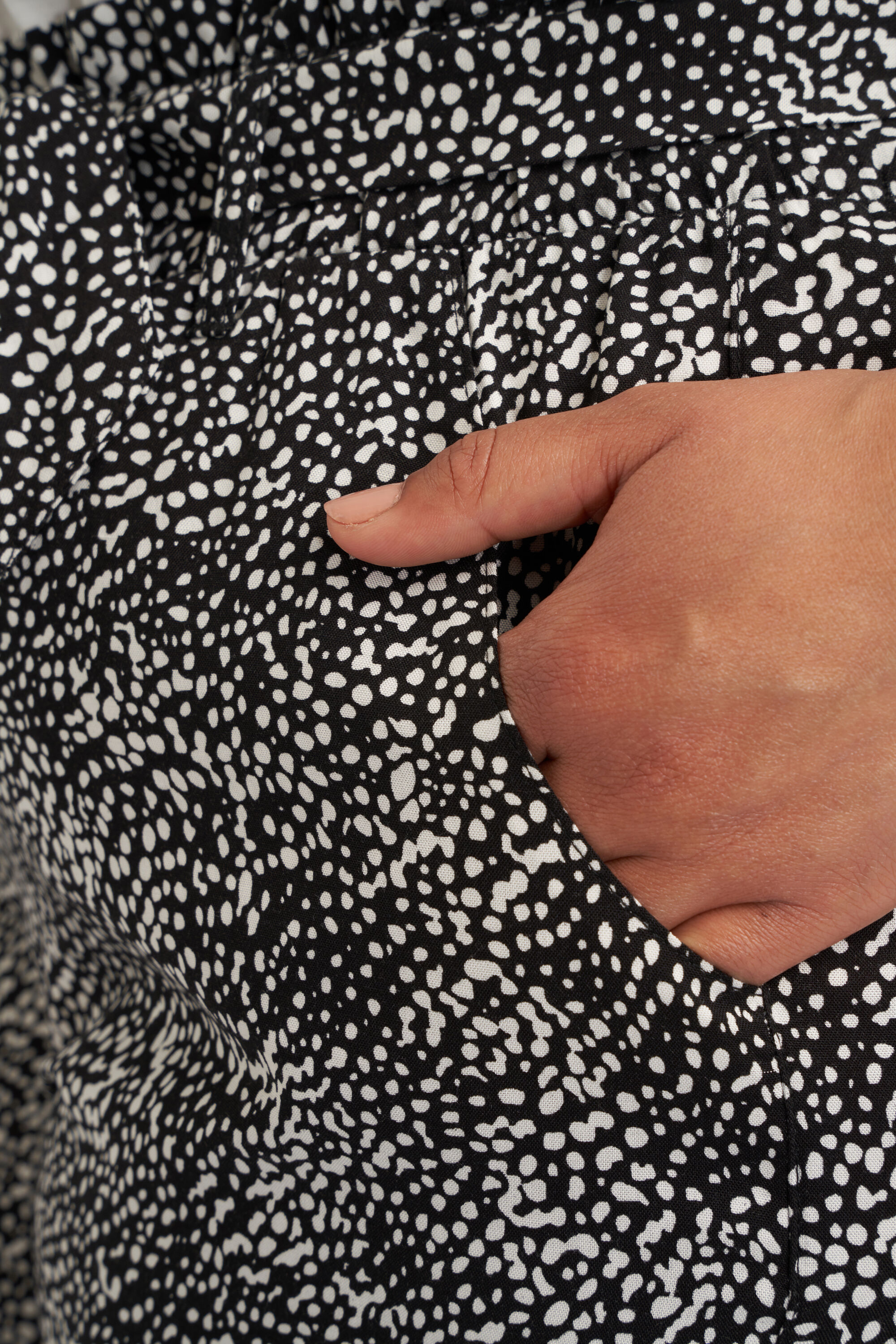 Short en viscose avec ceinture   image number 4