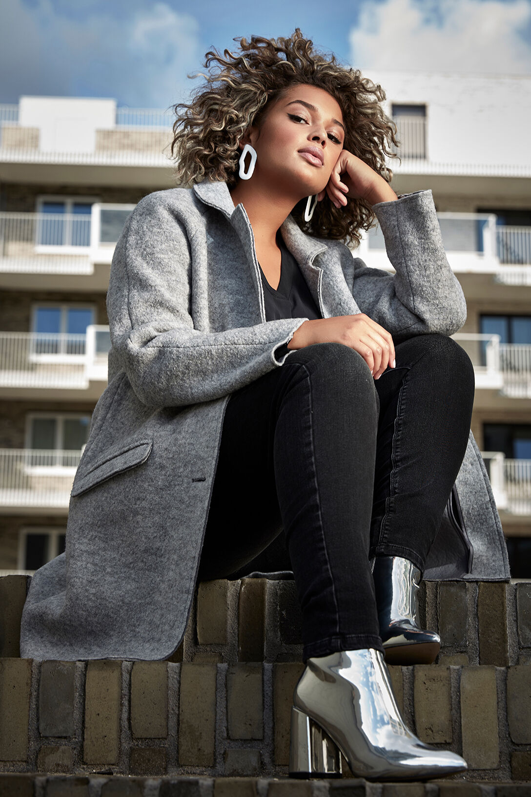Manteau en laine avec boutons image number 4