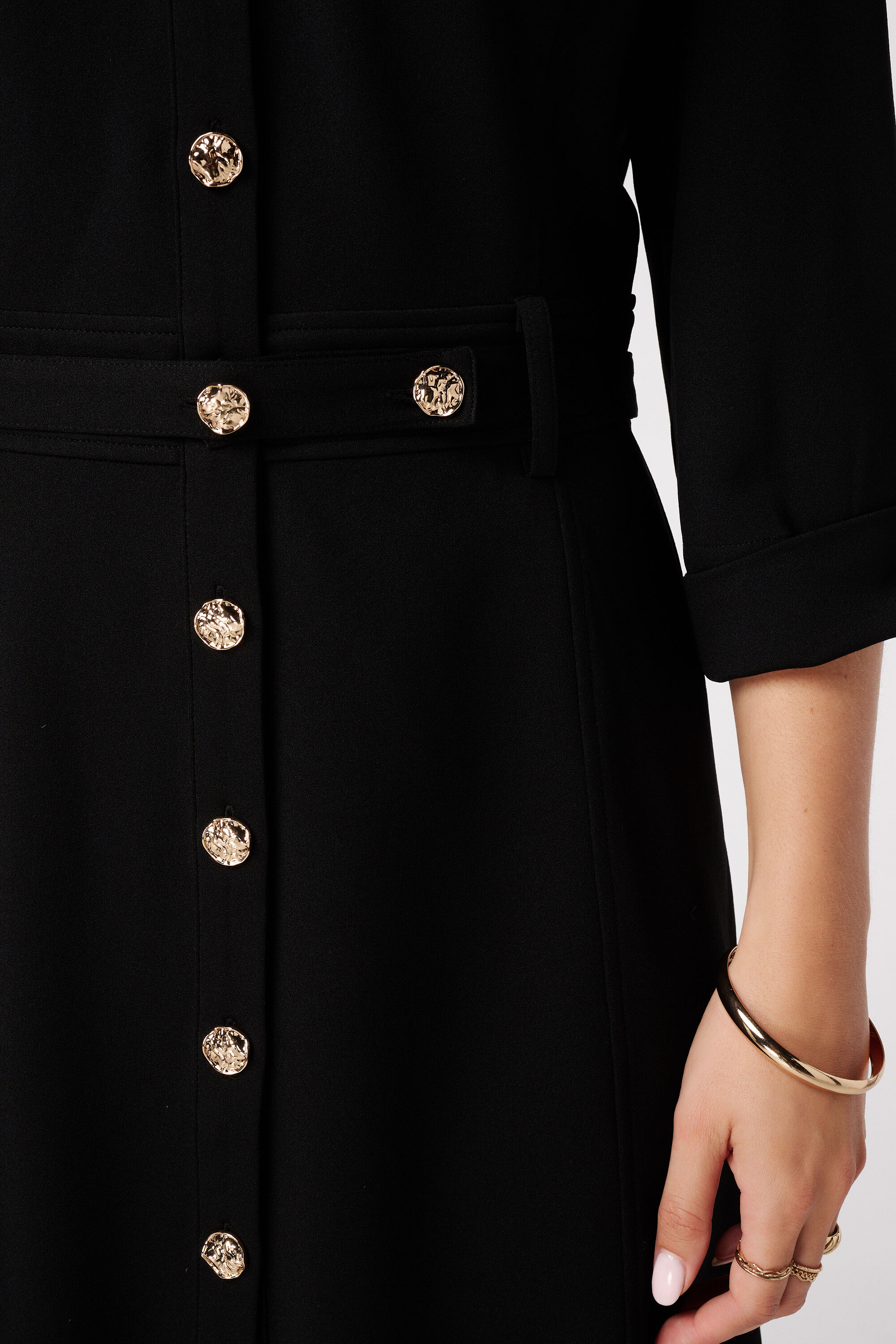 Robe avec boutons d&eacute;coratifs image number 6