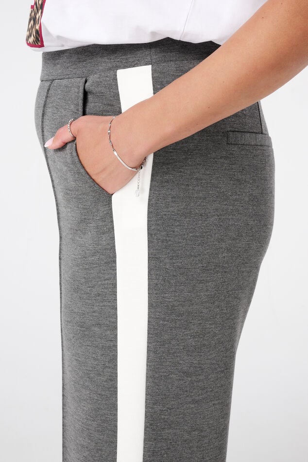 Pantalon large avec rayures contrastantes image number 4