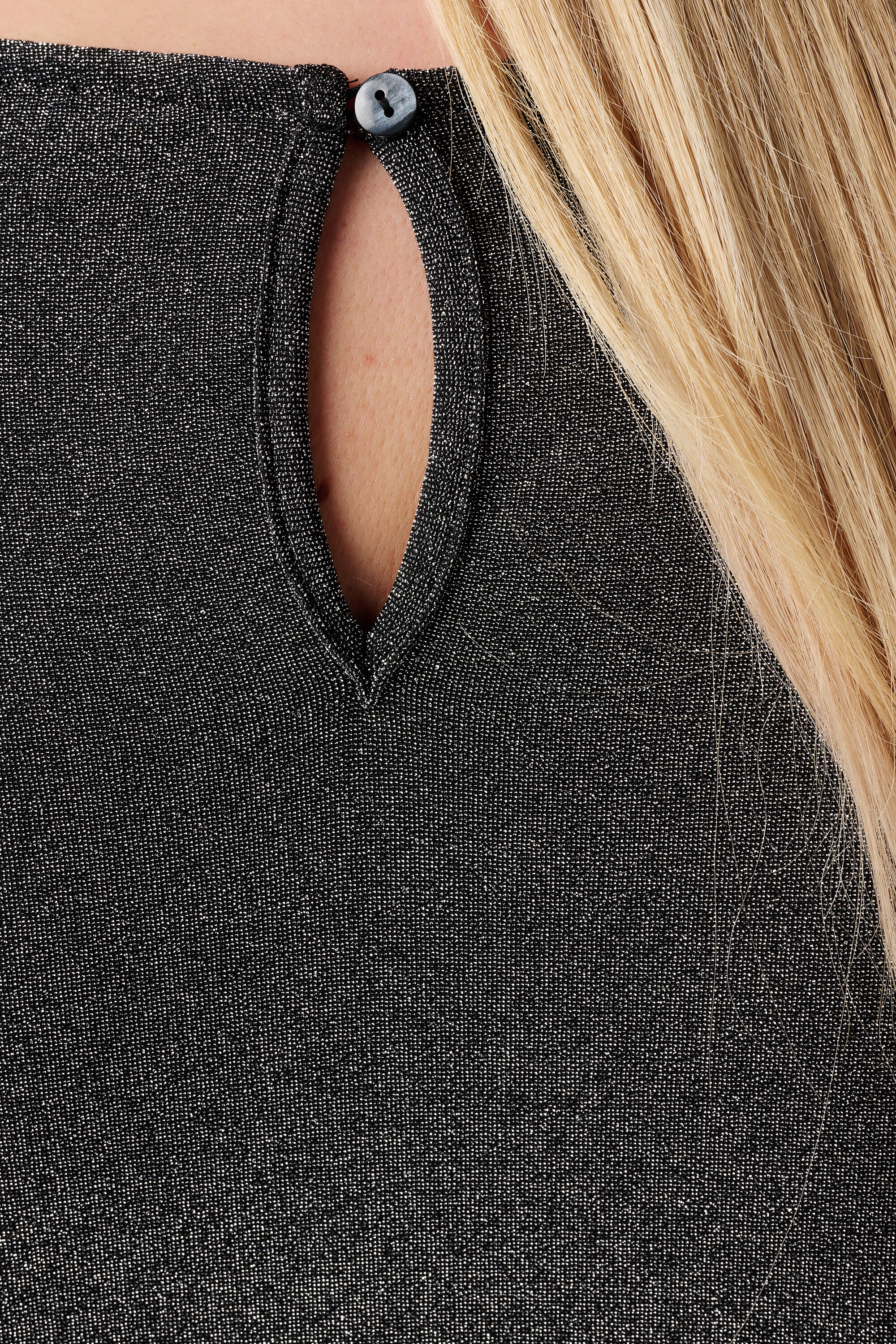 Top &agrave; manches &eacute;vas&eacute;es et lurex image number 6