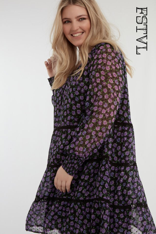 Robe à fleurs avec des décors froncés   image number 0