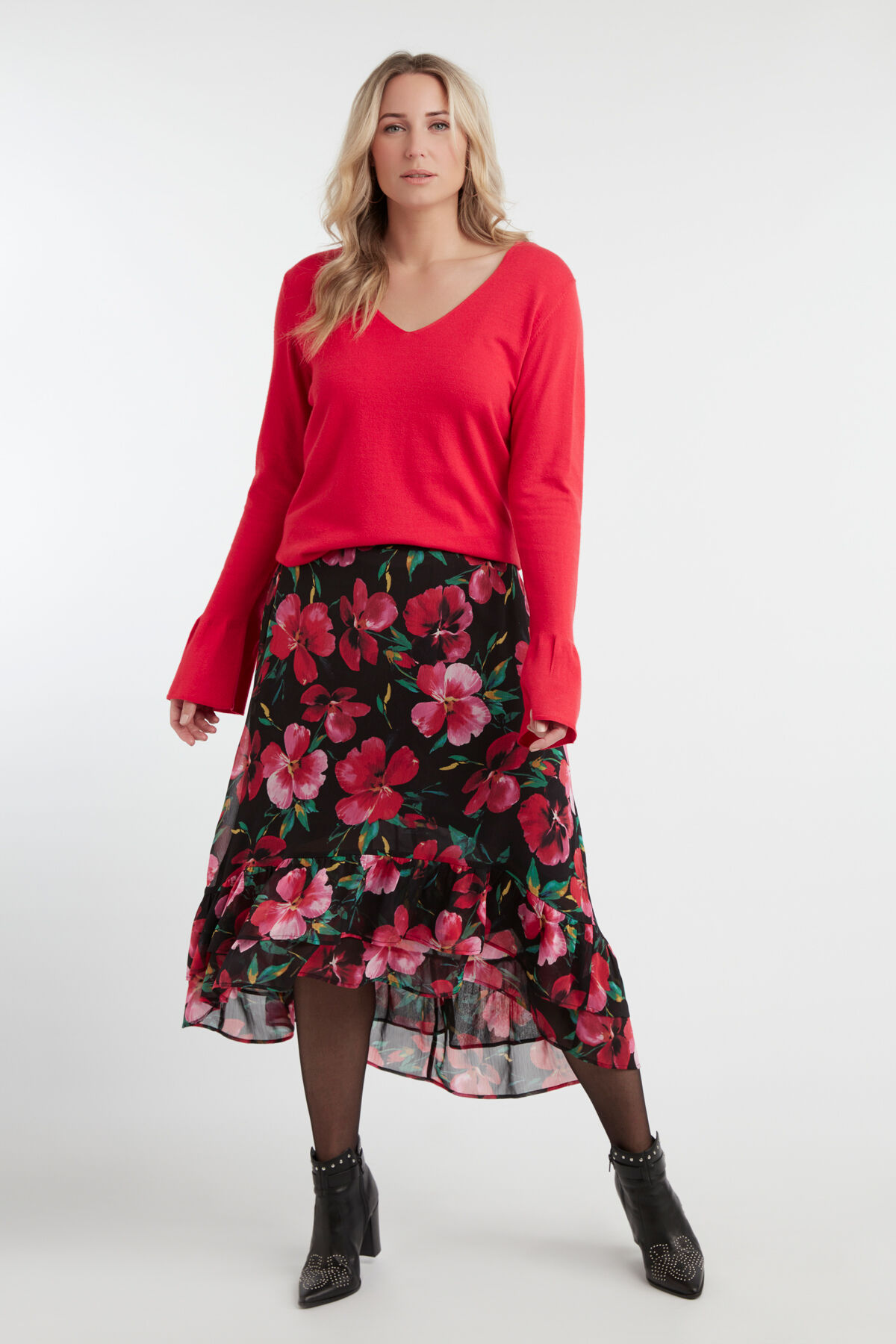 Pull &agrave; col en V image number 3