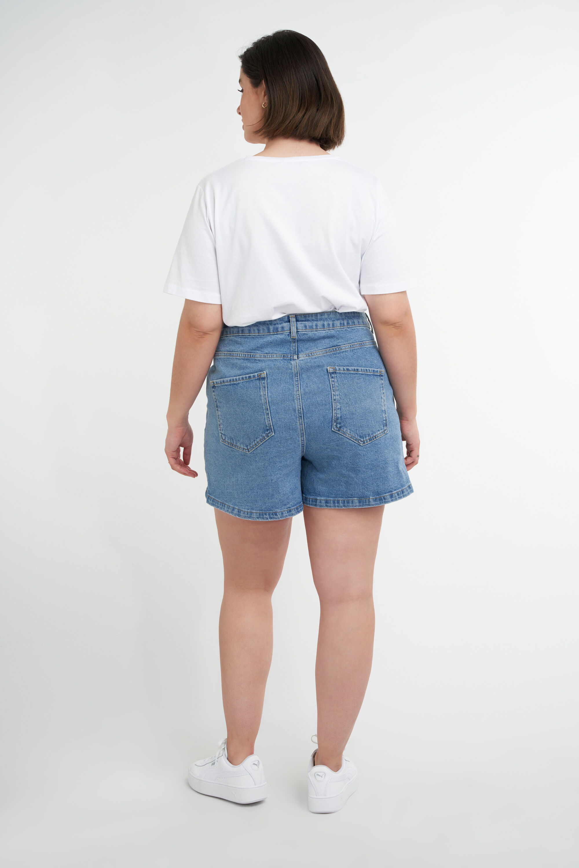 Short en denim avec rabat image number 5