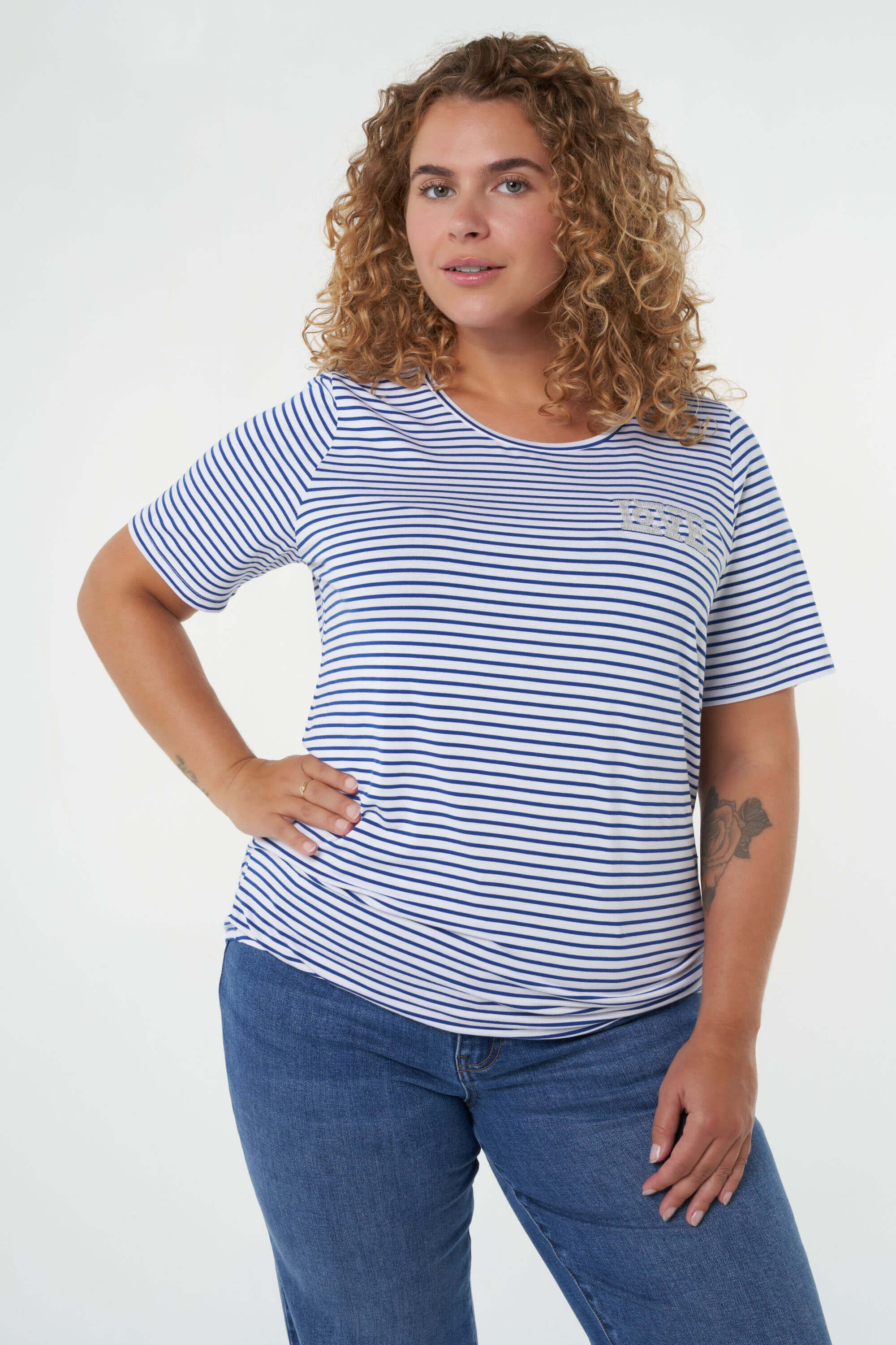 T-shirt ray&eacute; &agrave; imprim&eacute; image number 7