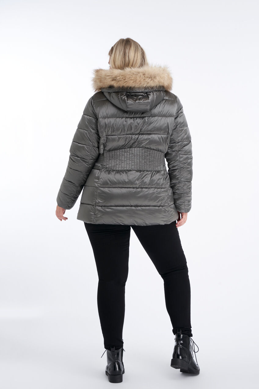 Veste matelass&eacute;e &agrave; capuche  image number 3