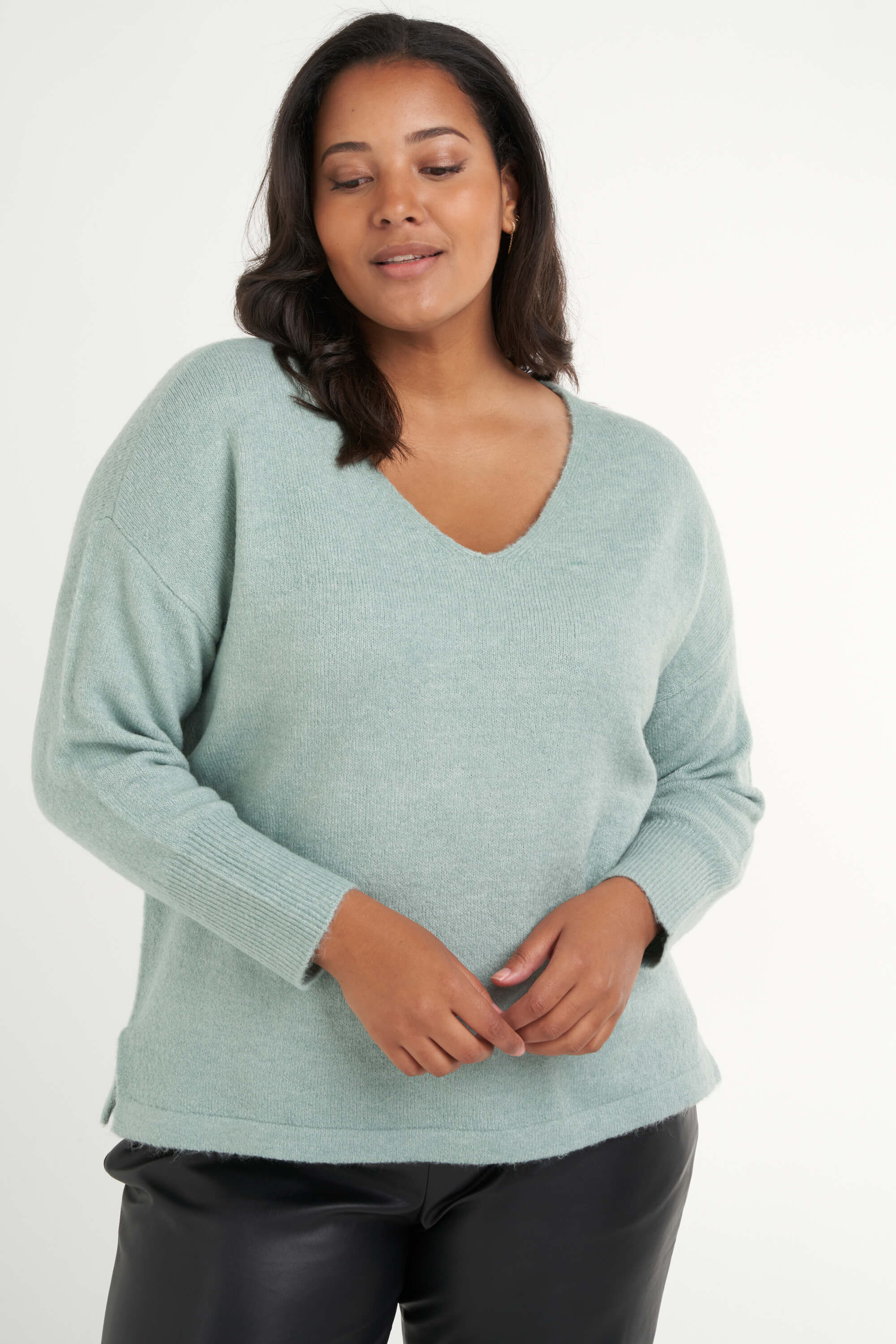 Pull avec col en V           image number 6