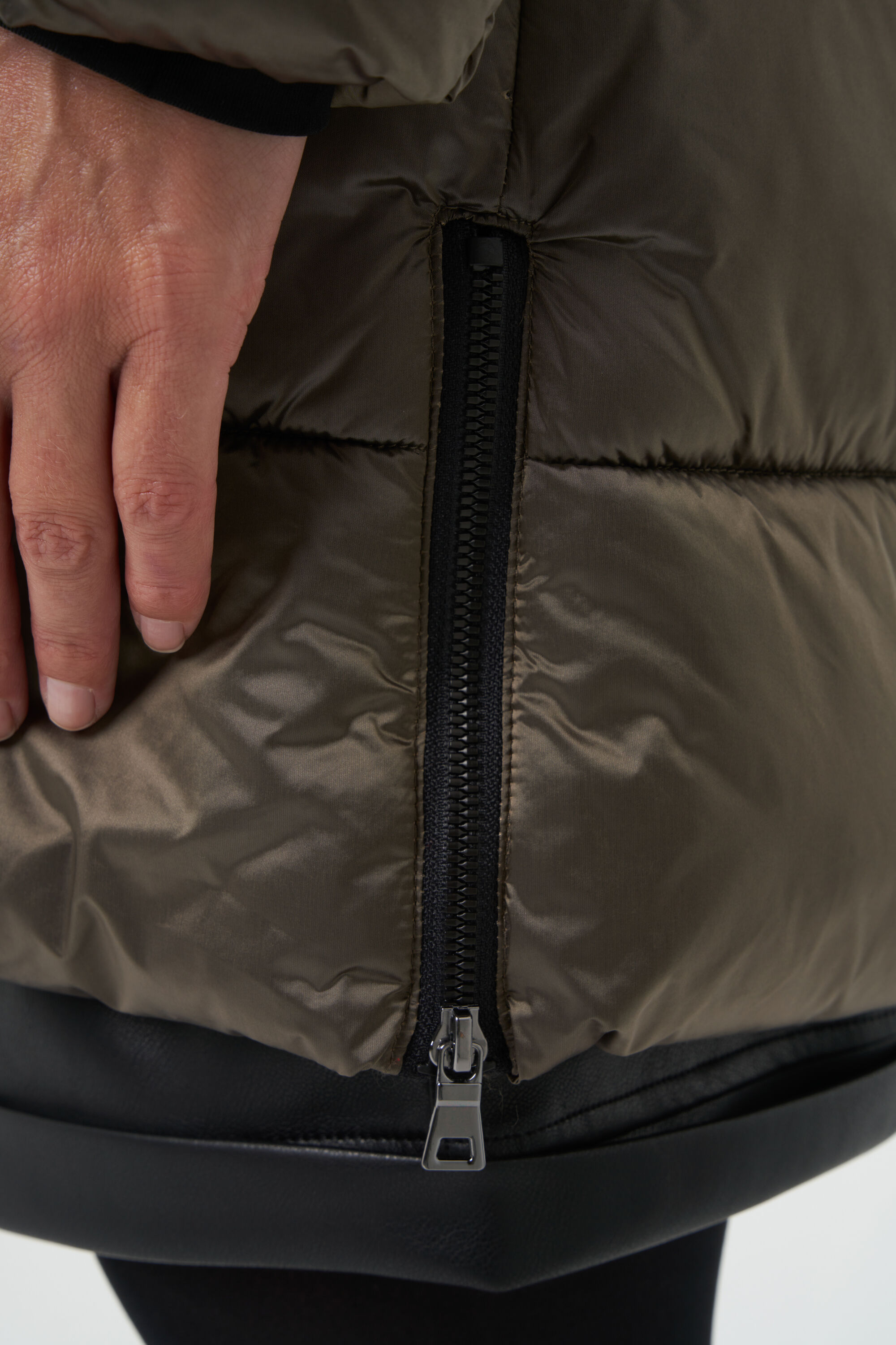 Veste matelass&eacute;e  image number 4