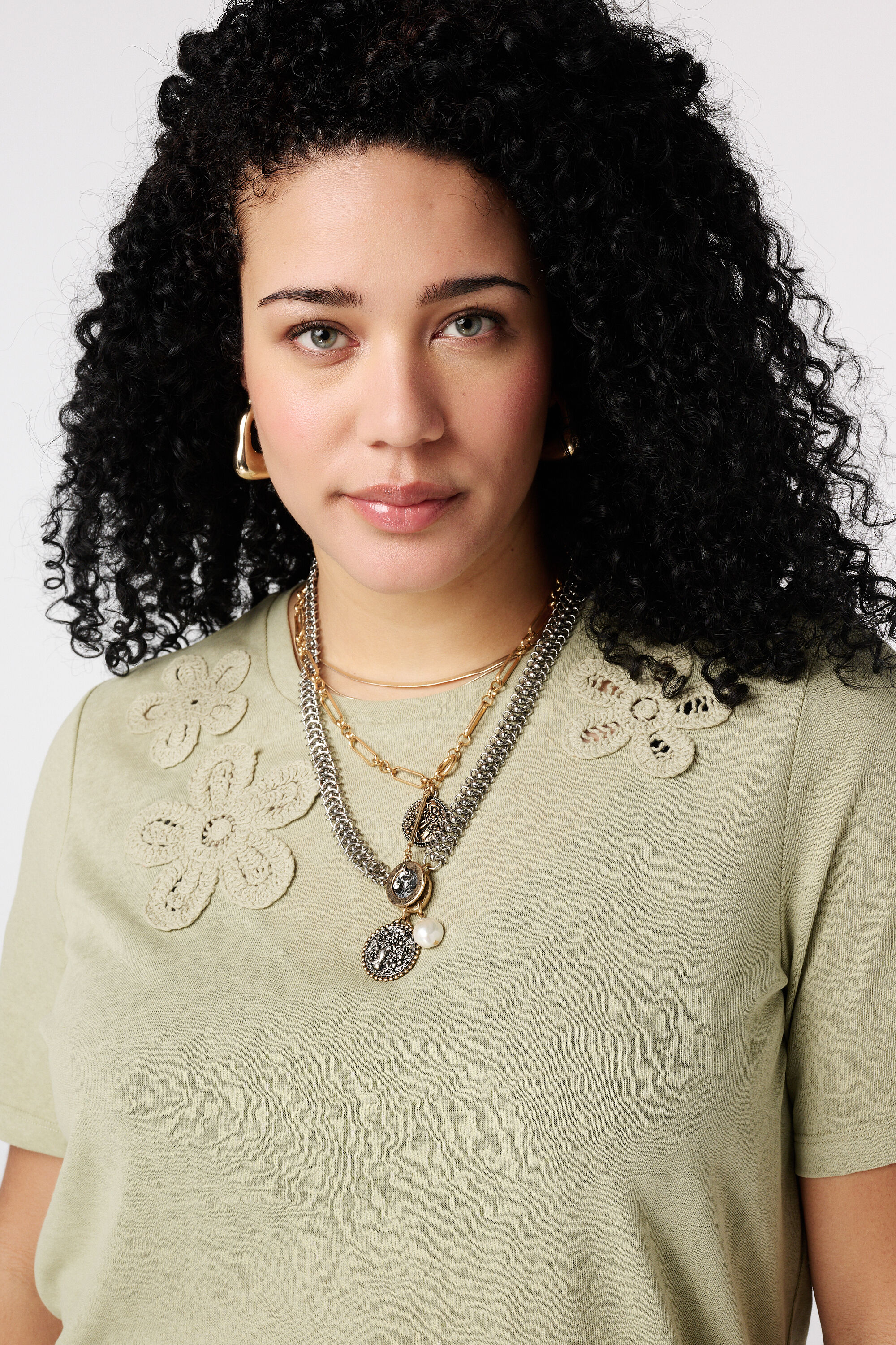 T-shirt avec c&oelig;urs en 3D image number 4