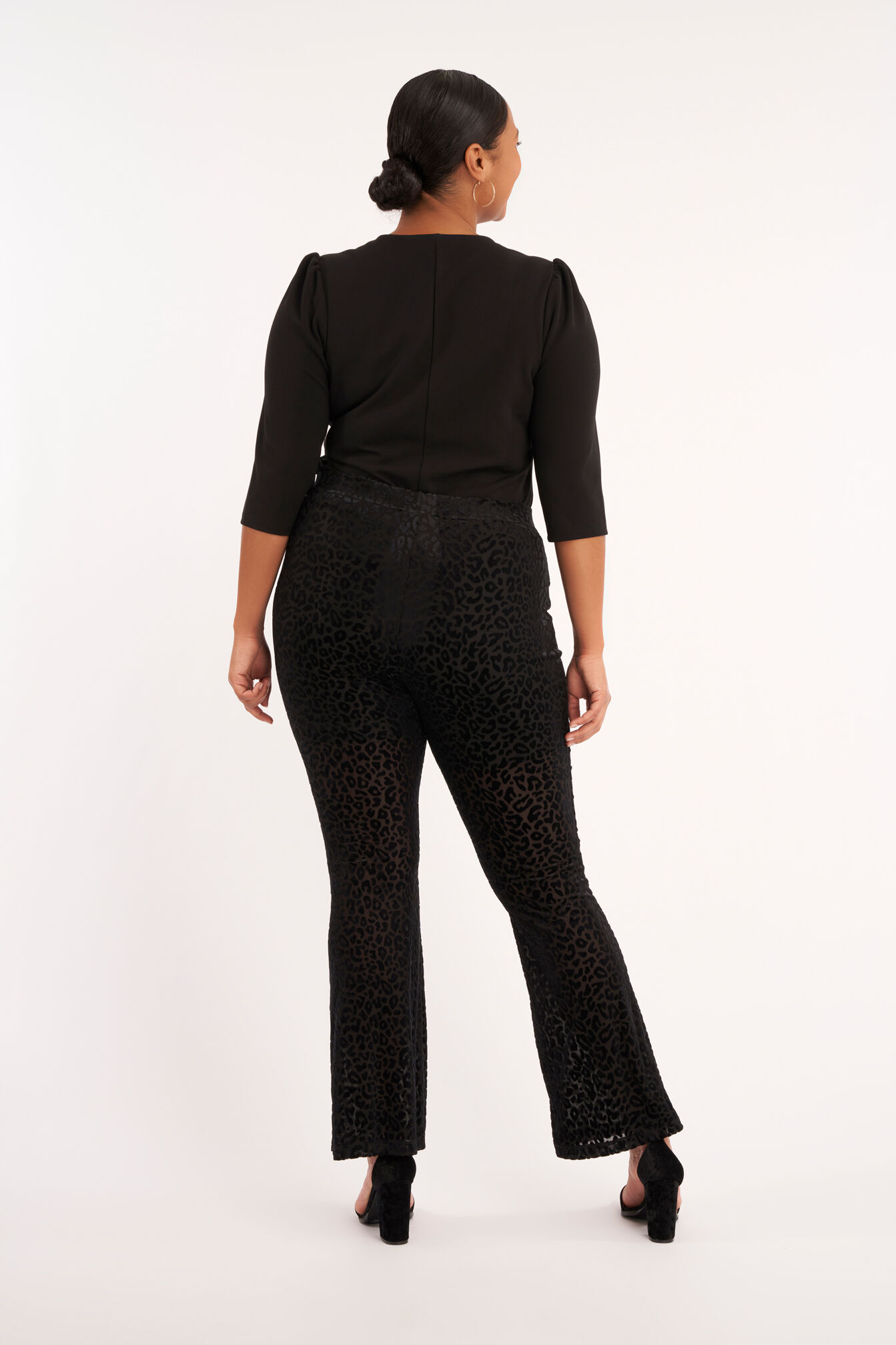 Legging &eacute;vas&eacute; &agrave; imprim&eacute; l&eacute;opard image number 3