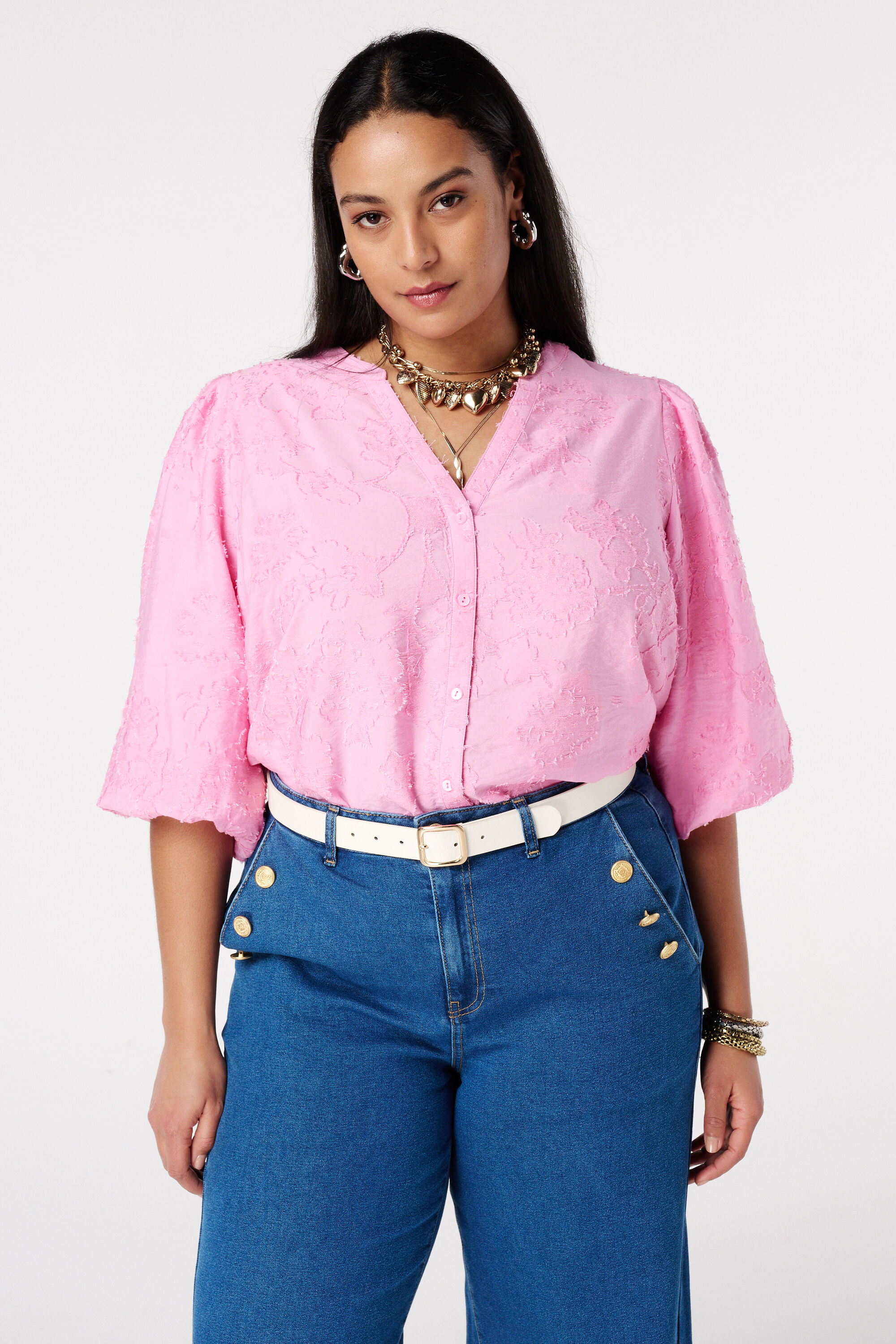 Blouse brod&eacute;e &agrave; manches bouffantes