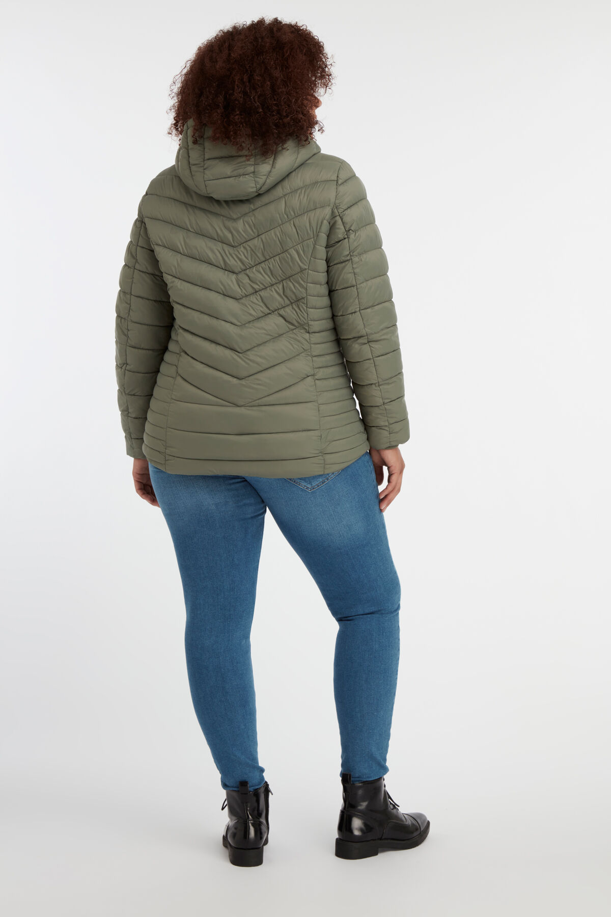 Veste l&eacute;g&egrave;re de mi-saison image number 4