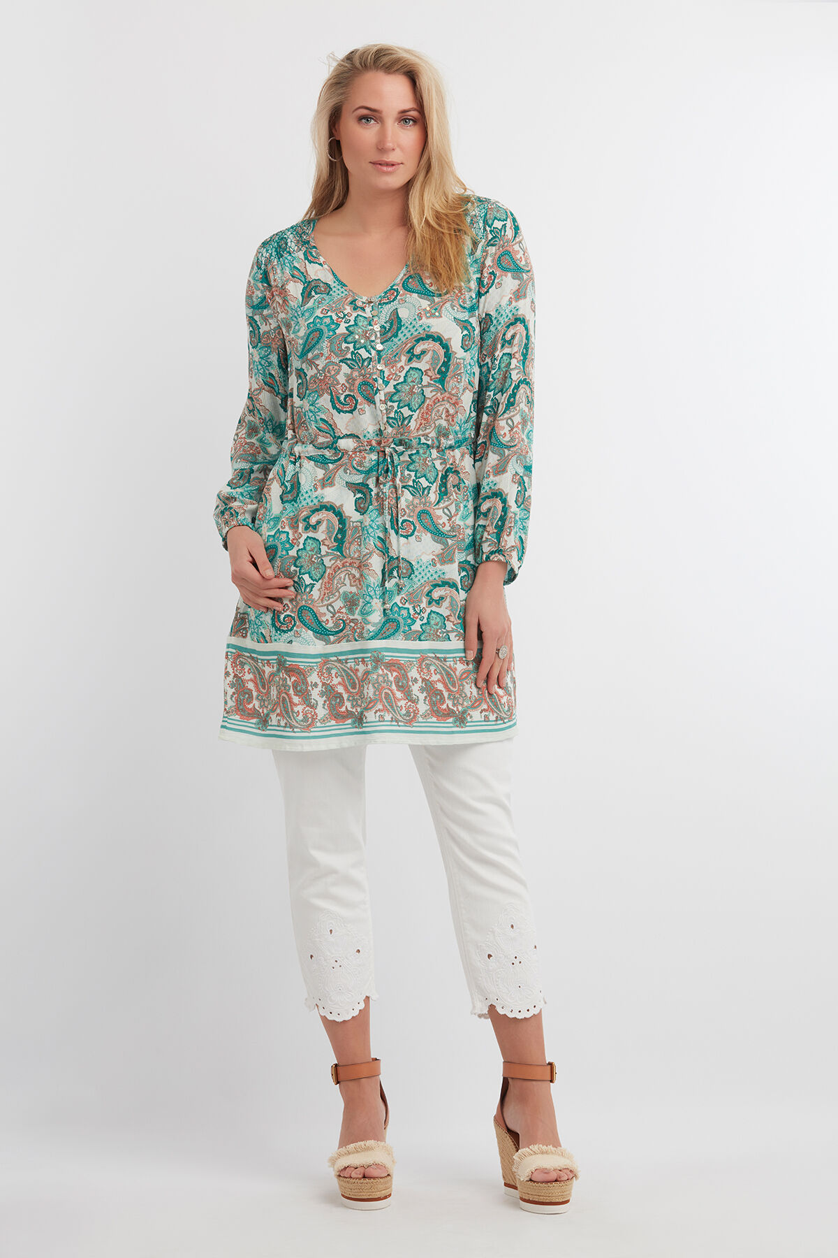 Pantalon  3/4 avec broderie image number 4