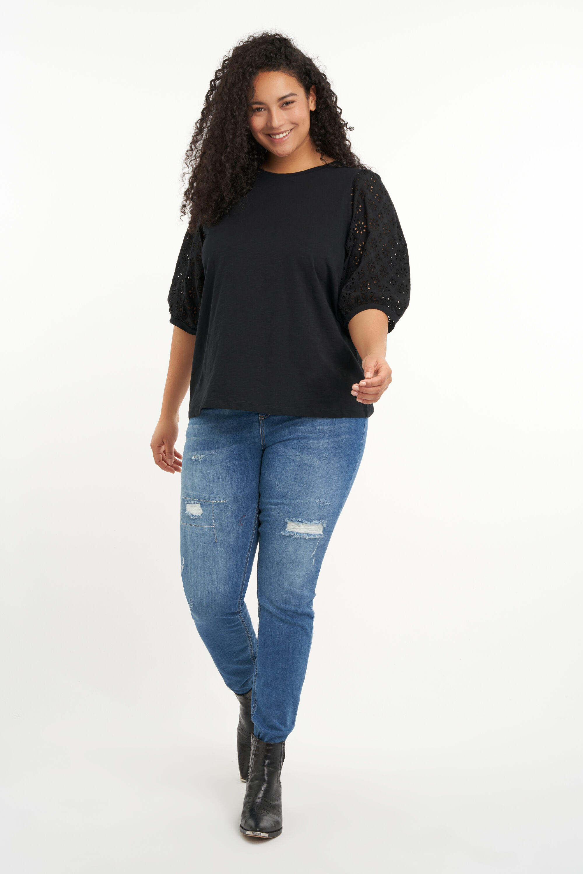 Haut &agrave; broderie image number 6