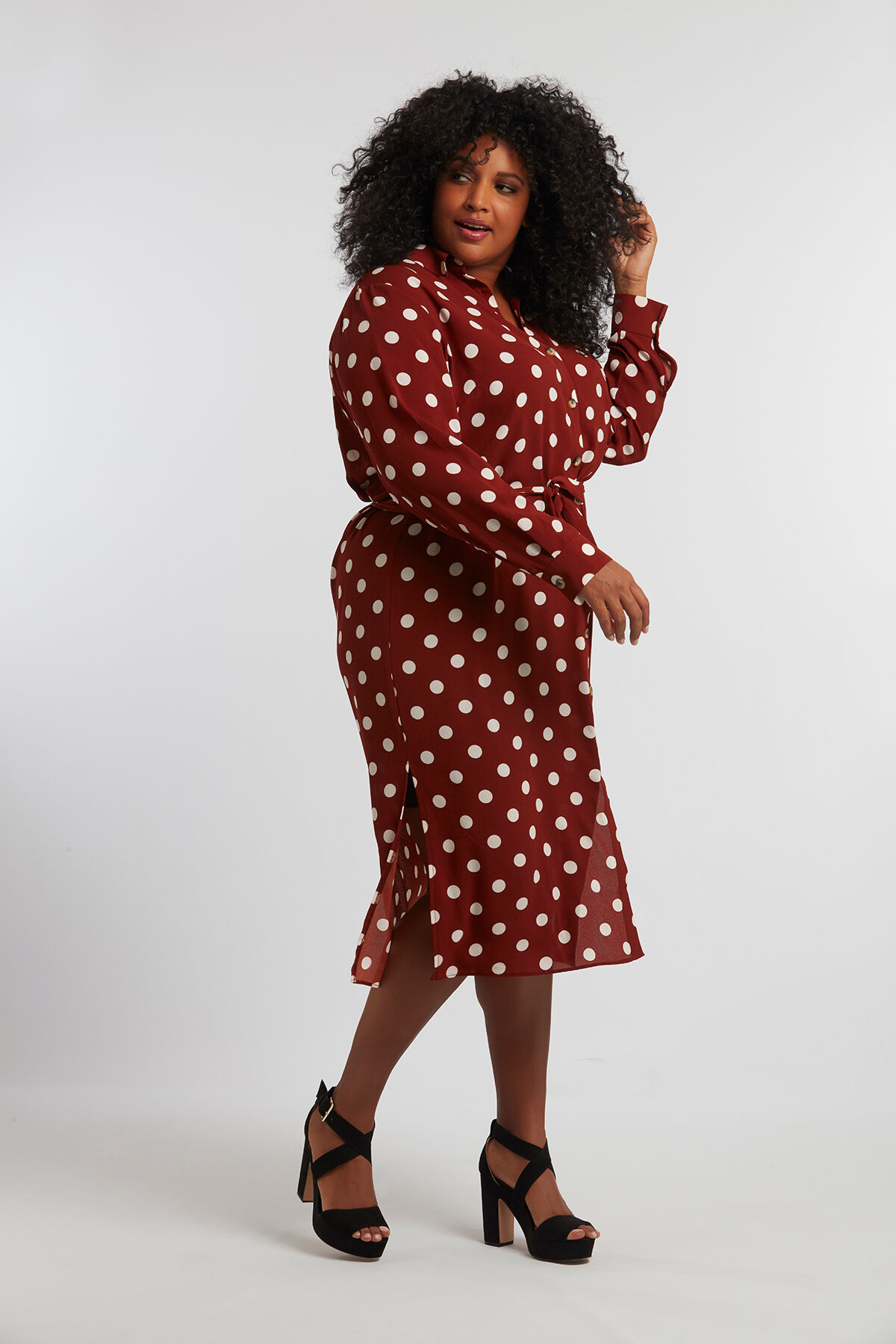 Robe chemise &agrave; pois image number 5