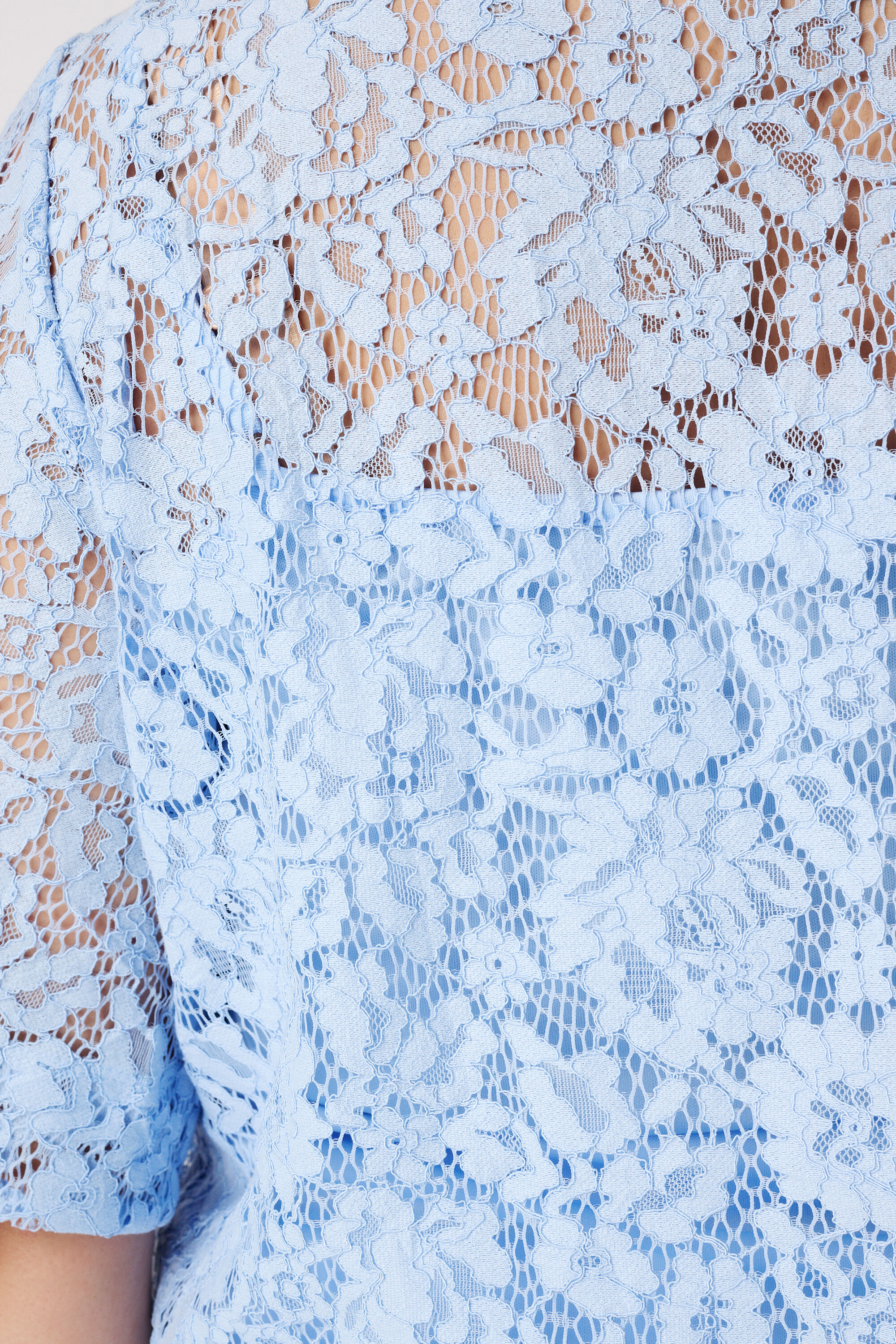 Blouse en dentelle image number 5