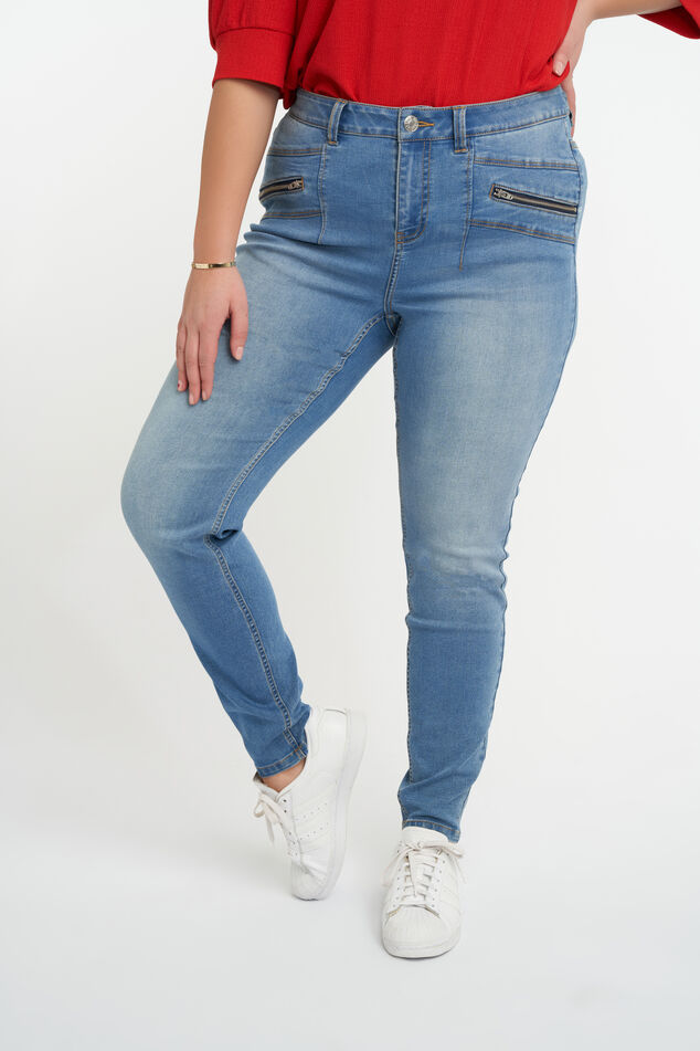 Jean aux fermetures décoratives image number 4