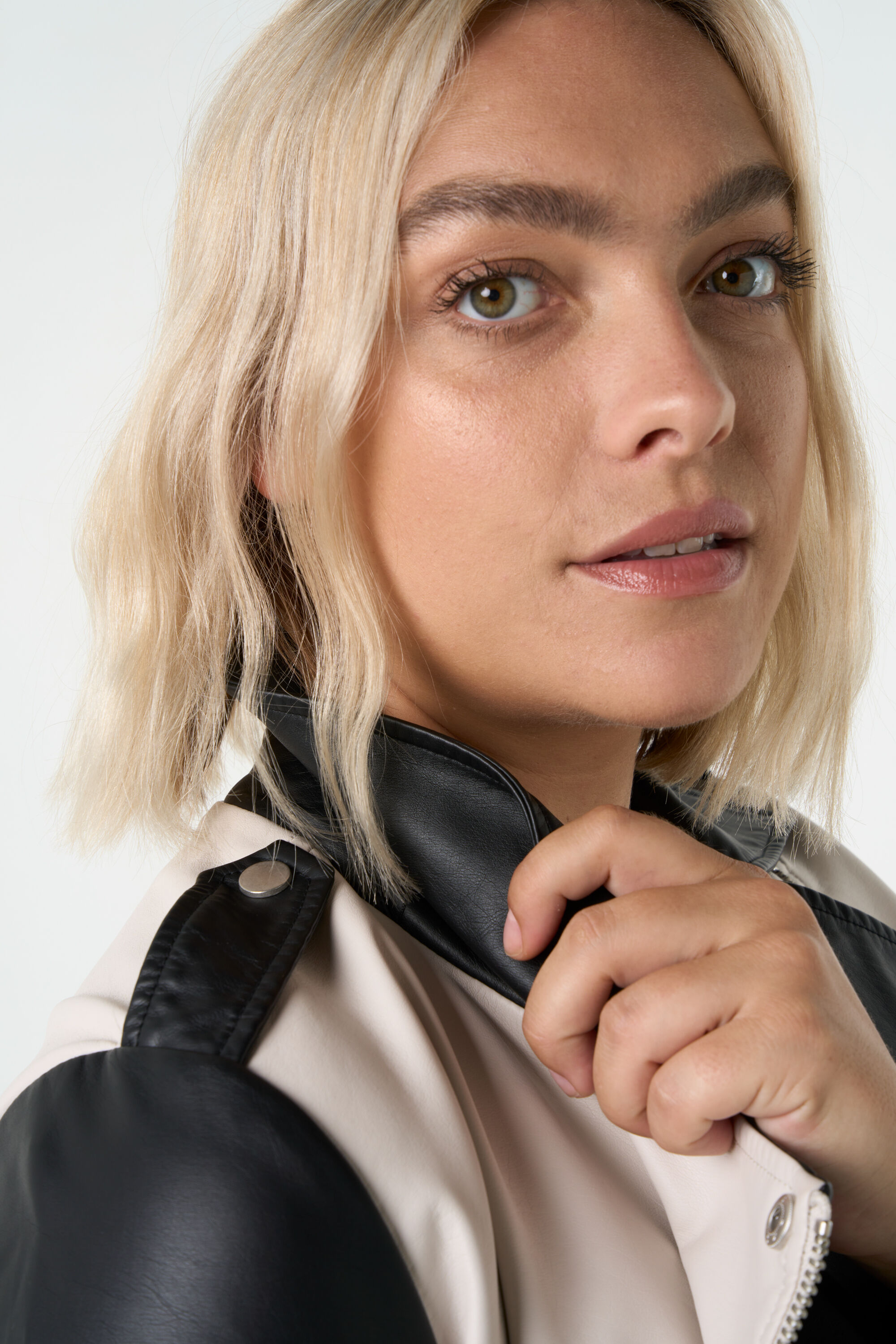 Blouson de style motard bicolore image number 5