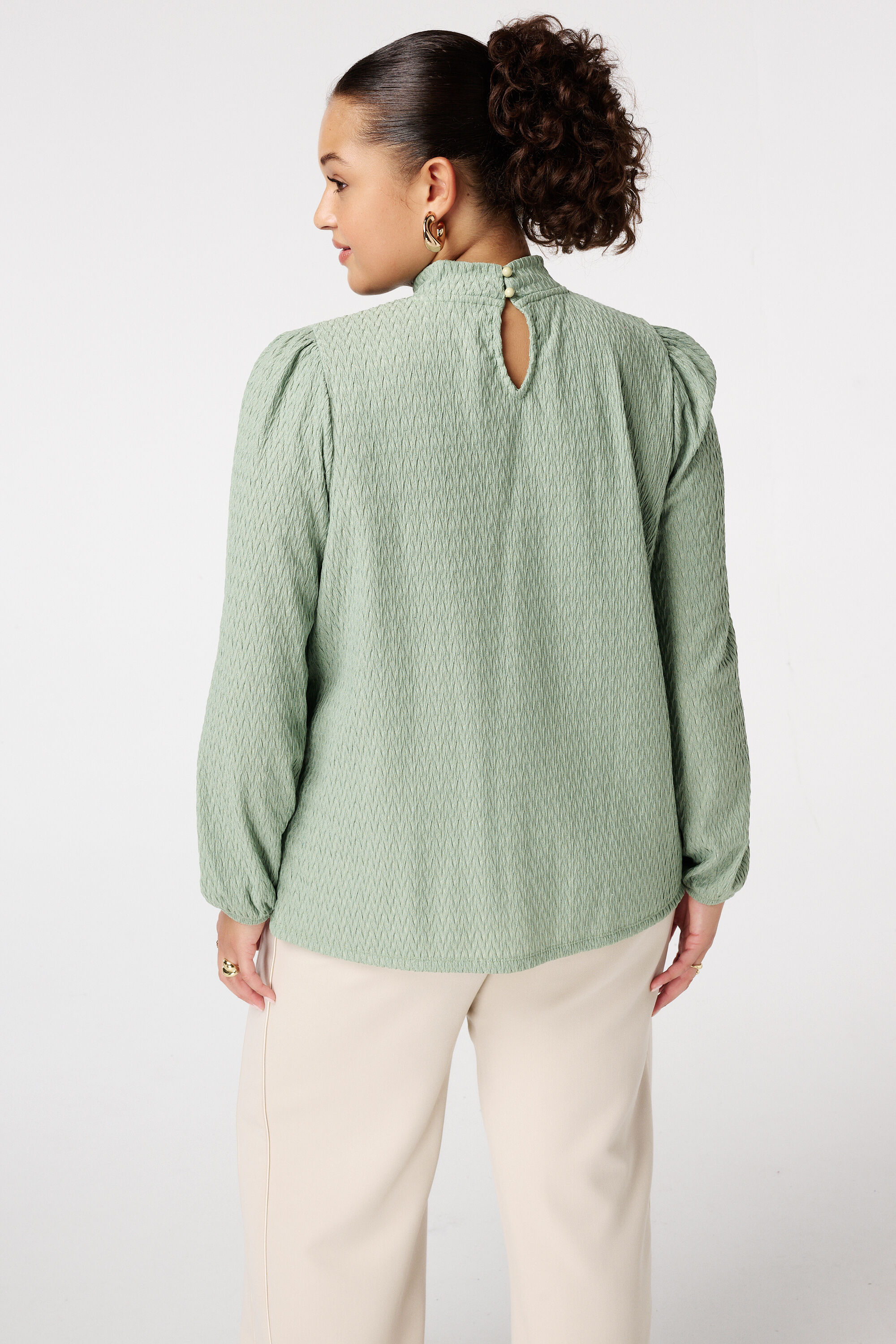 Top structur&eacute; image number 3