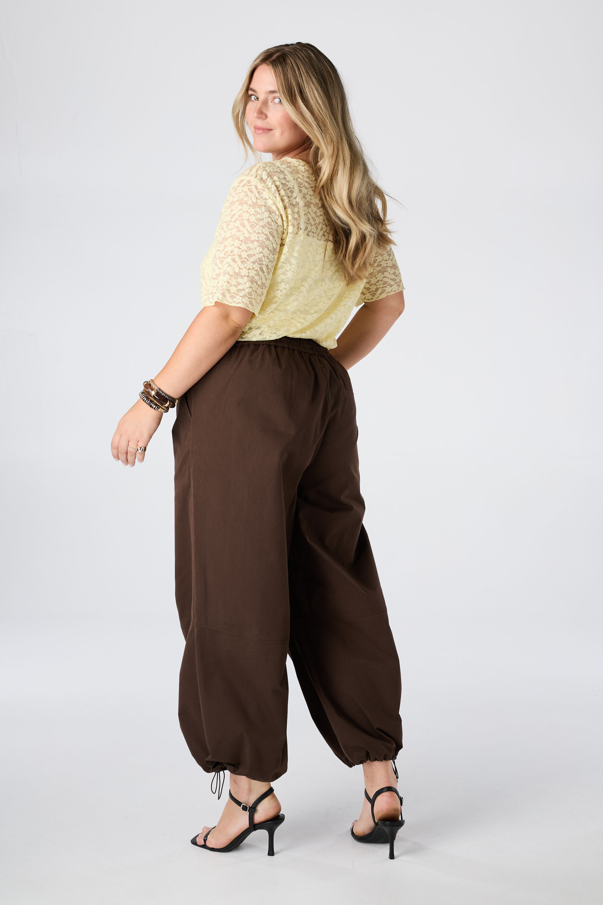 Pantalon ballon avec cordons de serrage image number 1