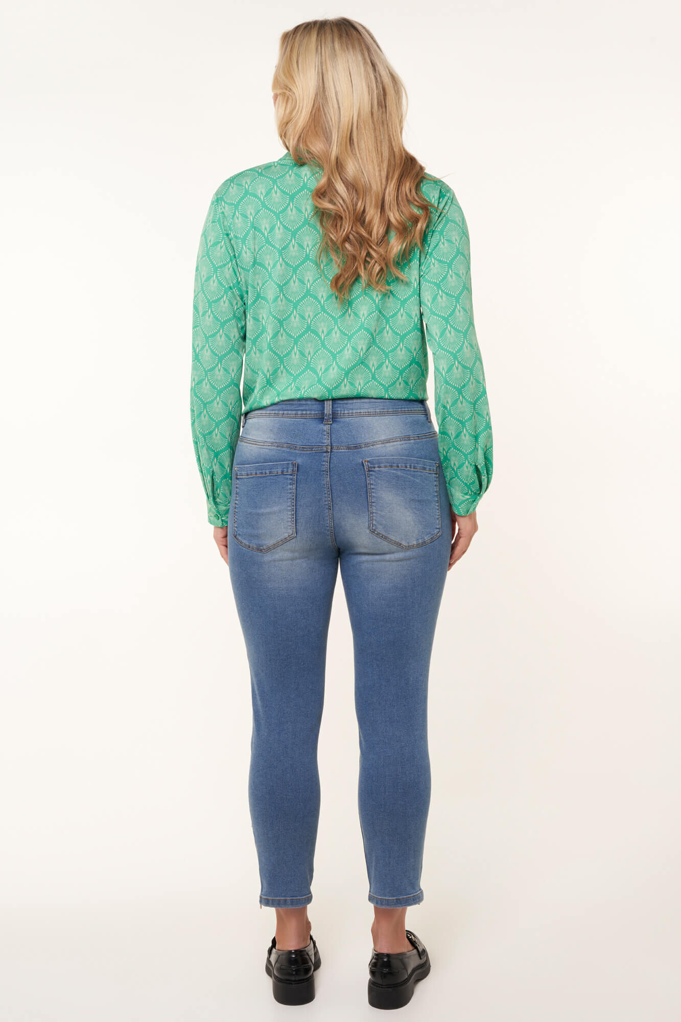 Pantalon &agrave; jambes slim image number 4