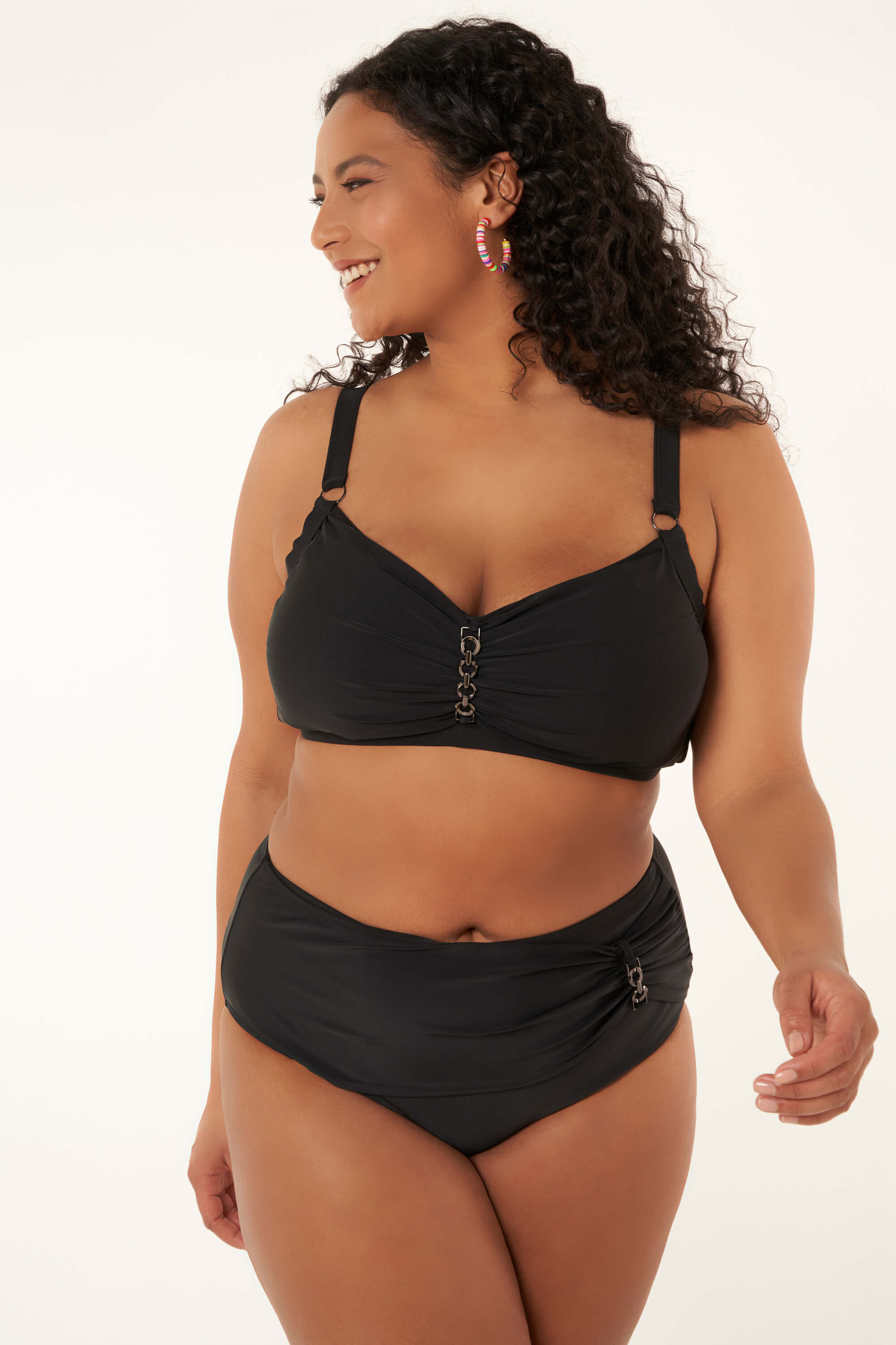 Haut de bikini avec d&eacute;tails m&eacute;tallis&eacute;s  image number 7