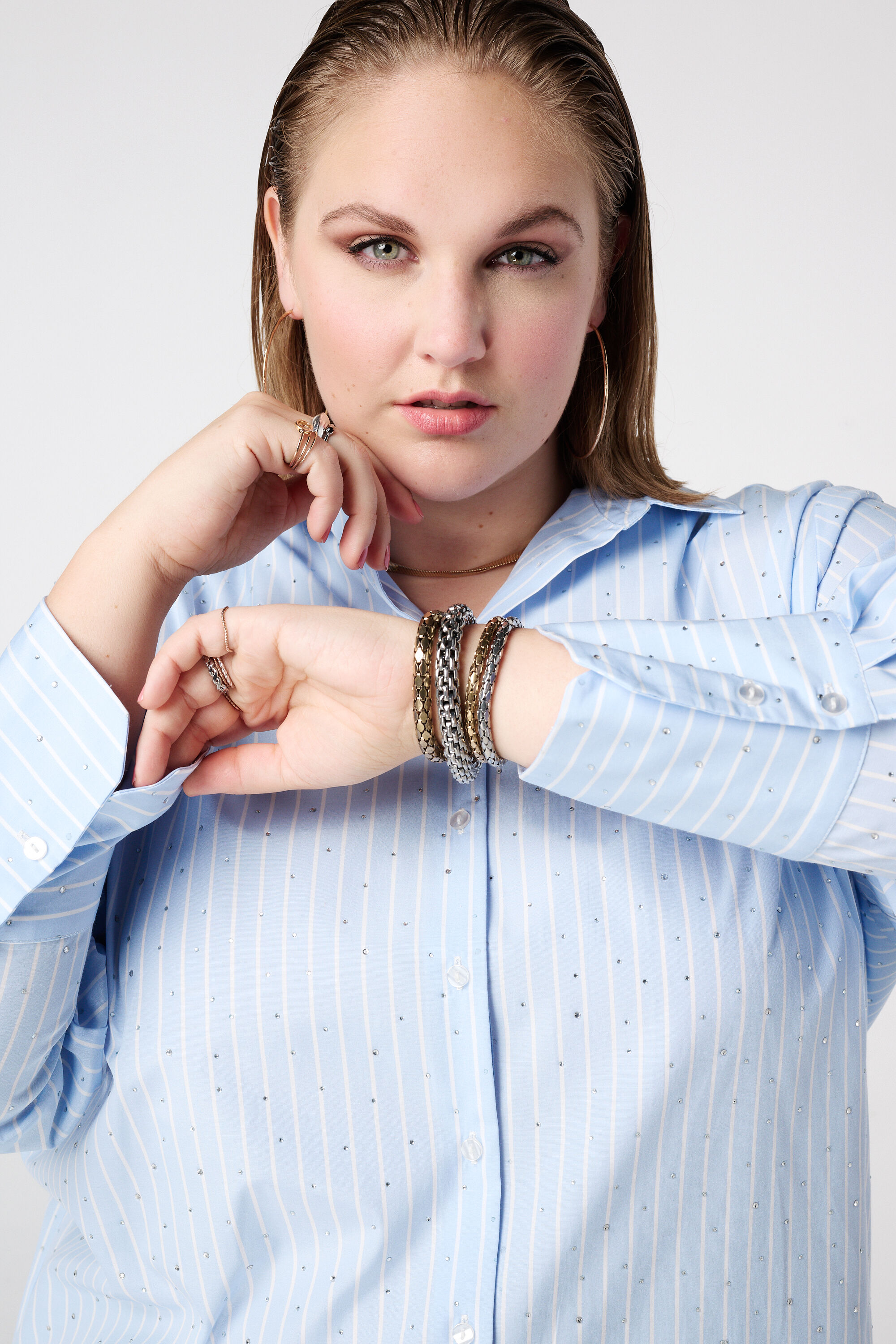 Chemisier ray&eacute; avec d&eacute;tails strass image number 4