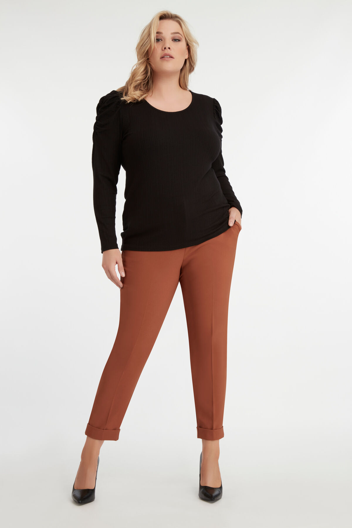 Chemise avec &eacute;paules bouffantes image number 5